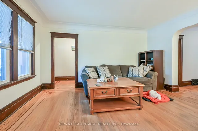Additional property image - 1597 King St