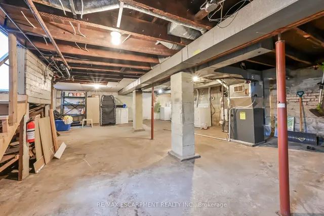 Additional property image - 1597 King St