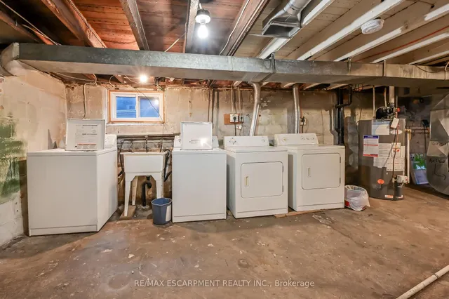 Additional property image - 1597 King St