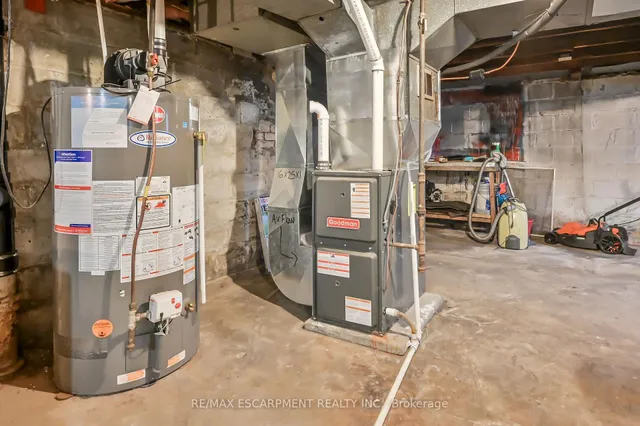 Additional property image - 1597 King St
