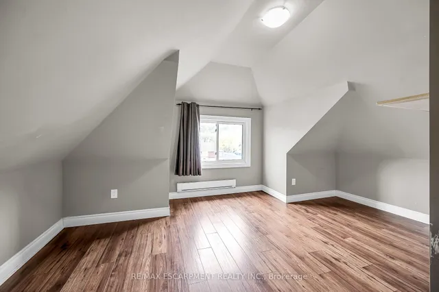 Additional property image - 1597 King St