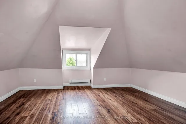 Additional property image - 1597 King St