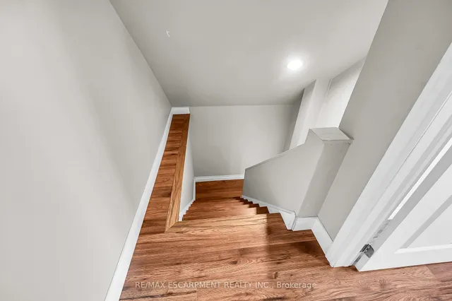 Additional property image - 1597 King St