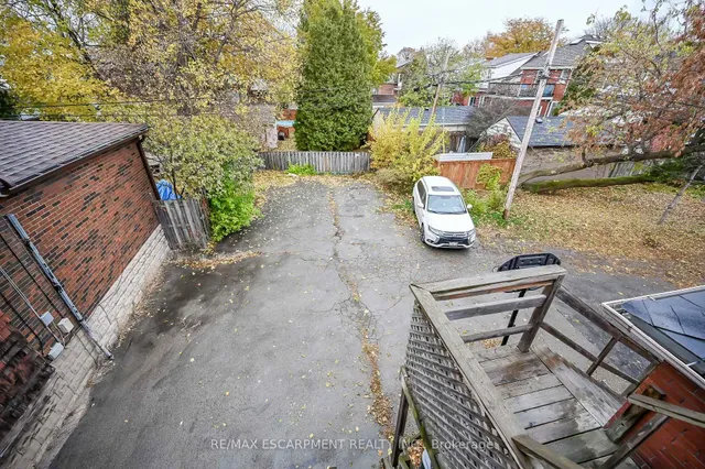 Additional property image - 1597 King St