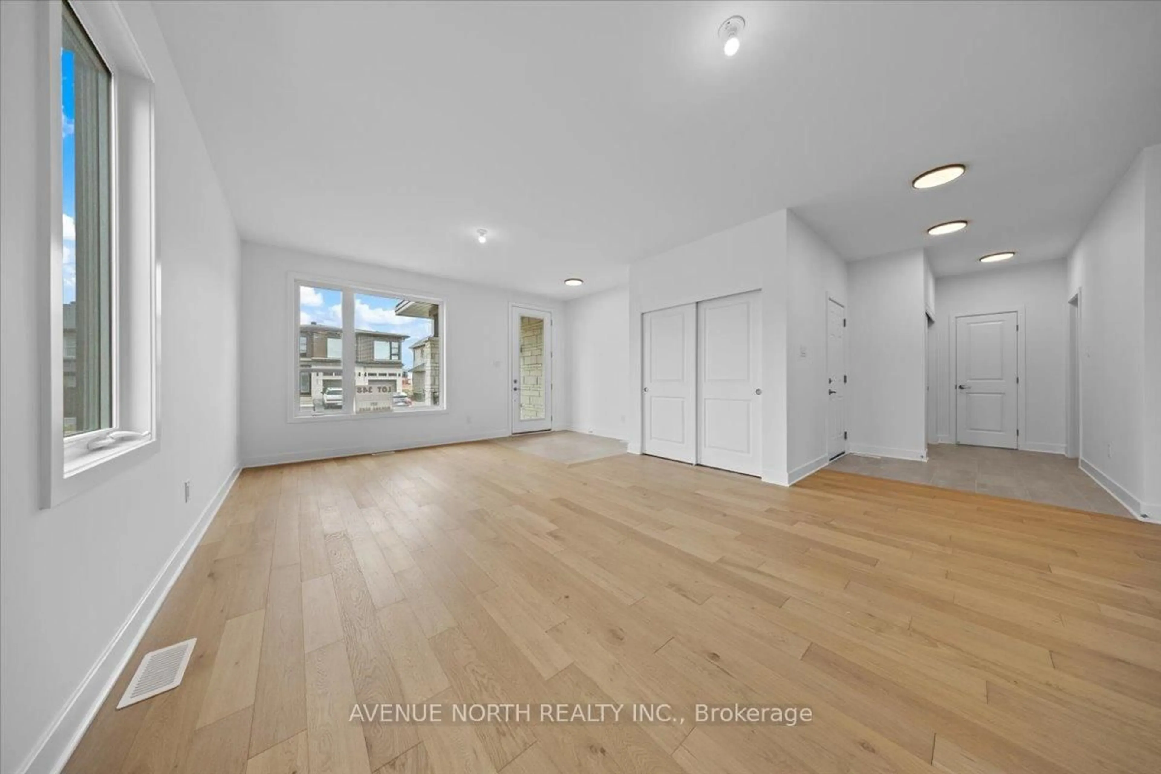 A pic of a room for 621 MIIKANA Rd, Ottawa Ontario K1X 0G6