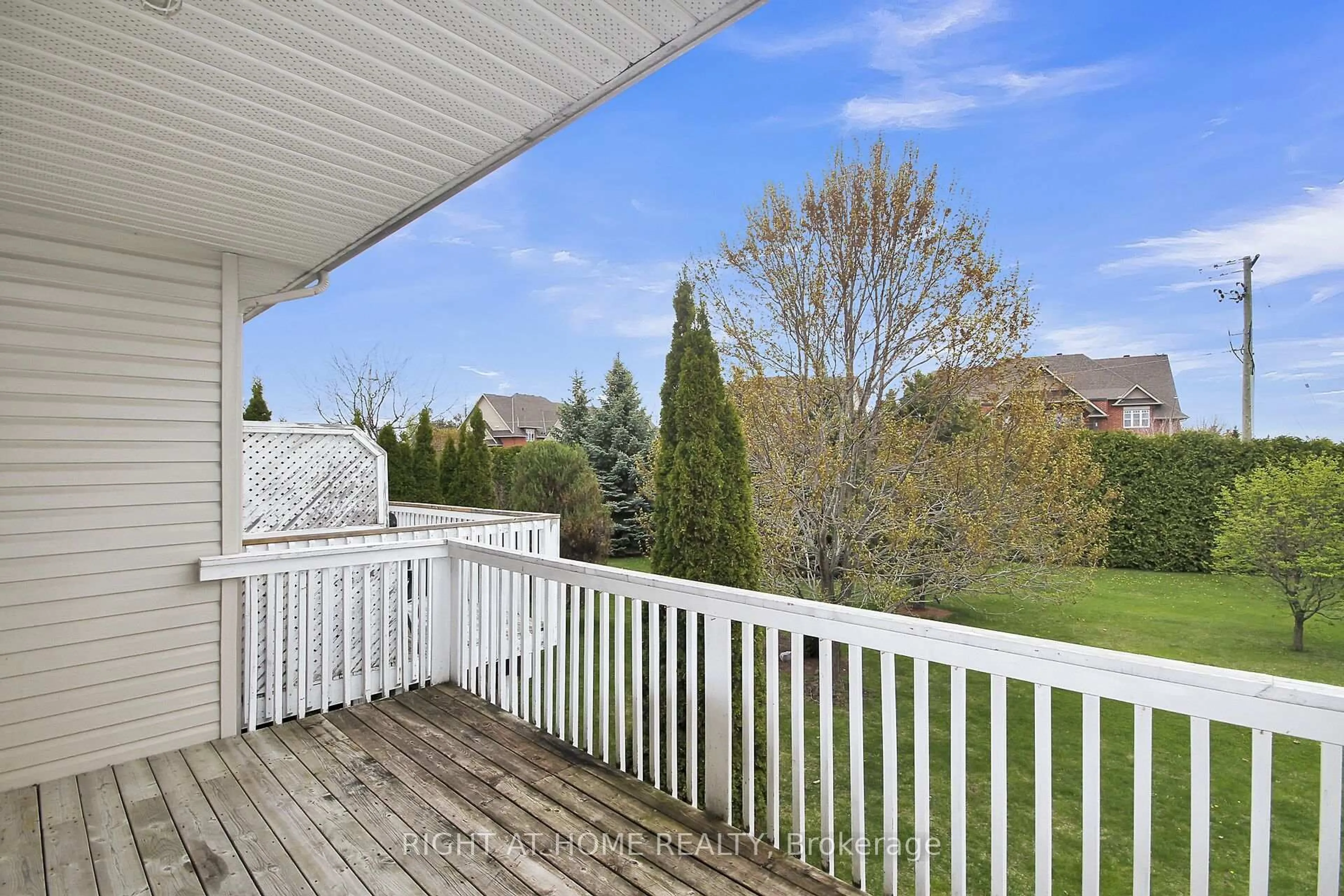 Patio, unknown for 1 Eileen Cres, Stittsville Ontario K2S 1M3