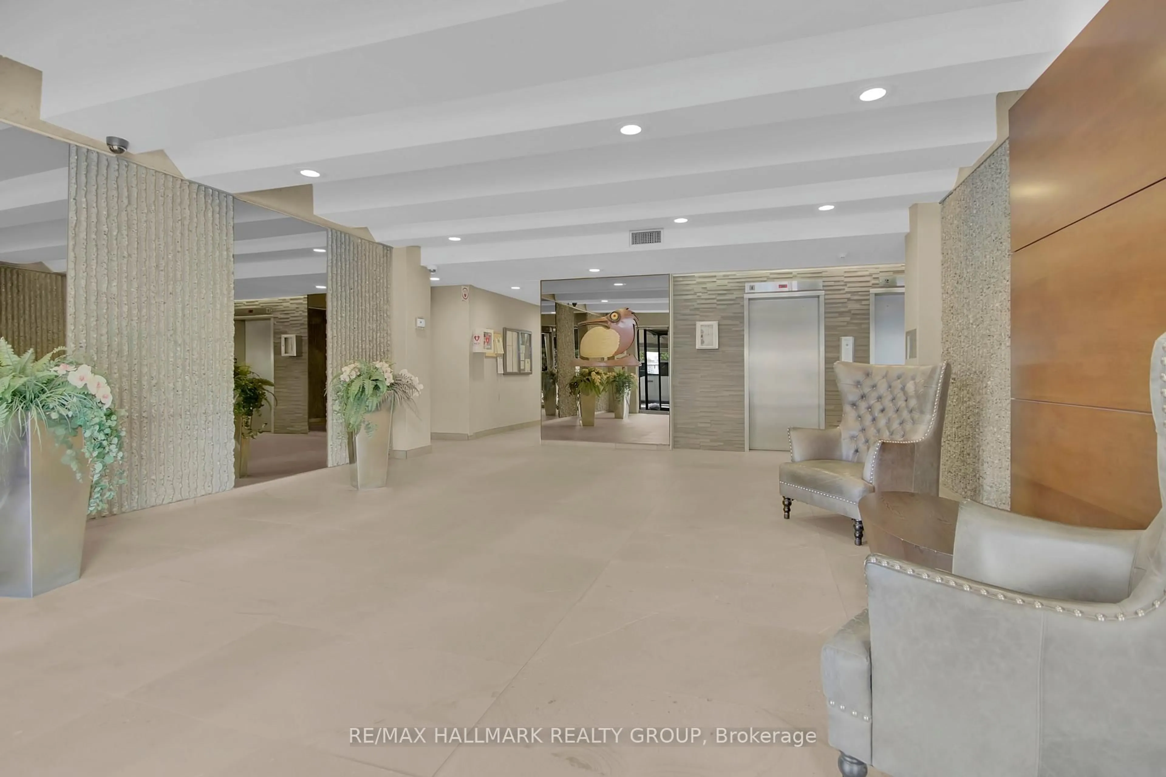 Lobby for 1195 Richmond Rd #1403, Ottawa Ontario K2B 8E4