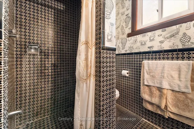 Additional property image - 38 Palm Crt
