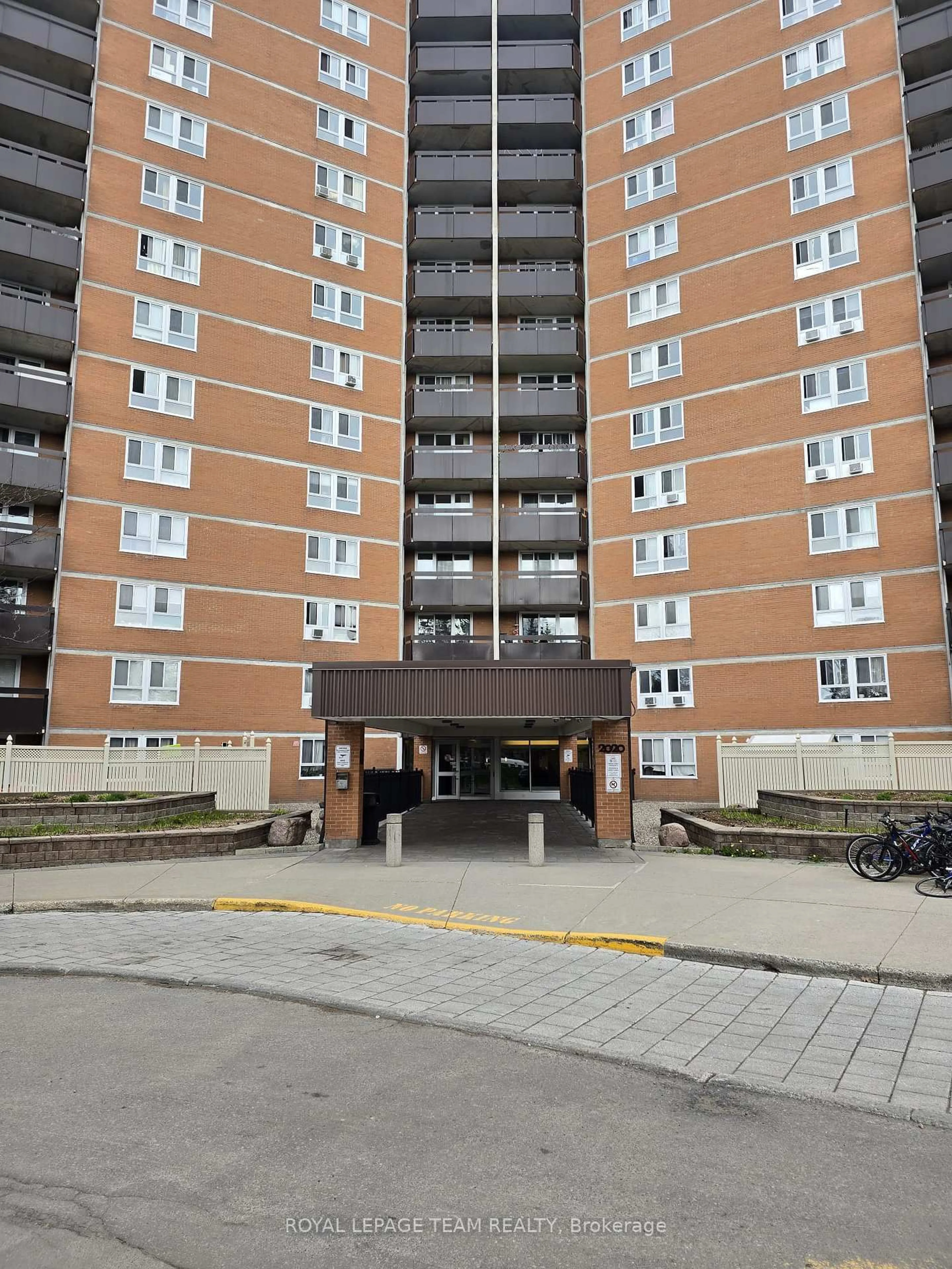 Unknown for 2020 Jasmine Cres #718, Ottawa Ontario K1J 8K5