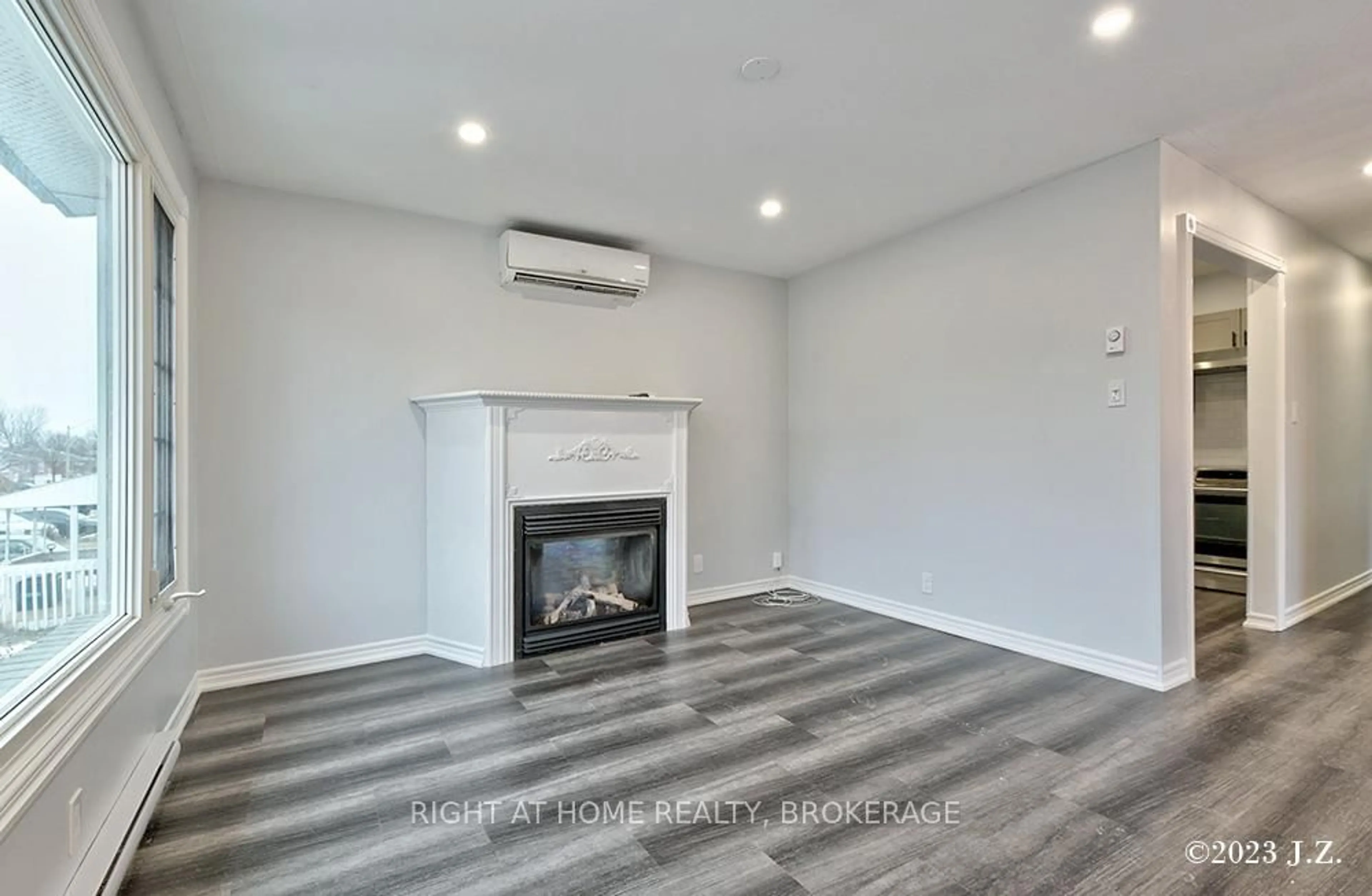 A pic of a room for 839 Mountain Ash Rd, Peterborough South Ontario K9J 8K2