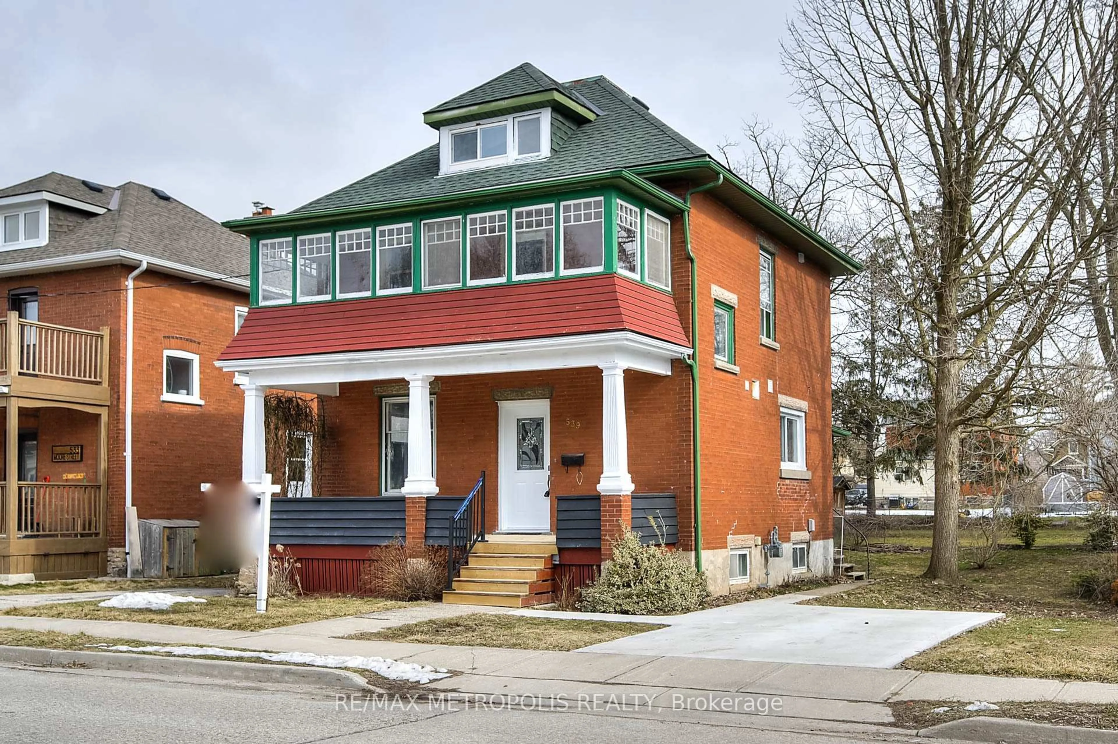 Home with brick exterior material, street for 539 Moore St, Cambridge Ontario N3H 3B3