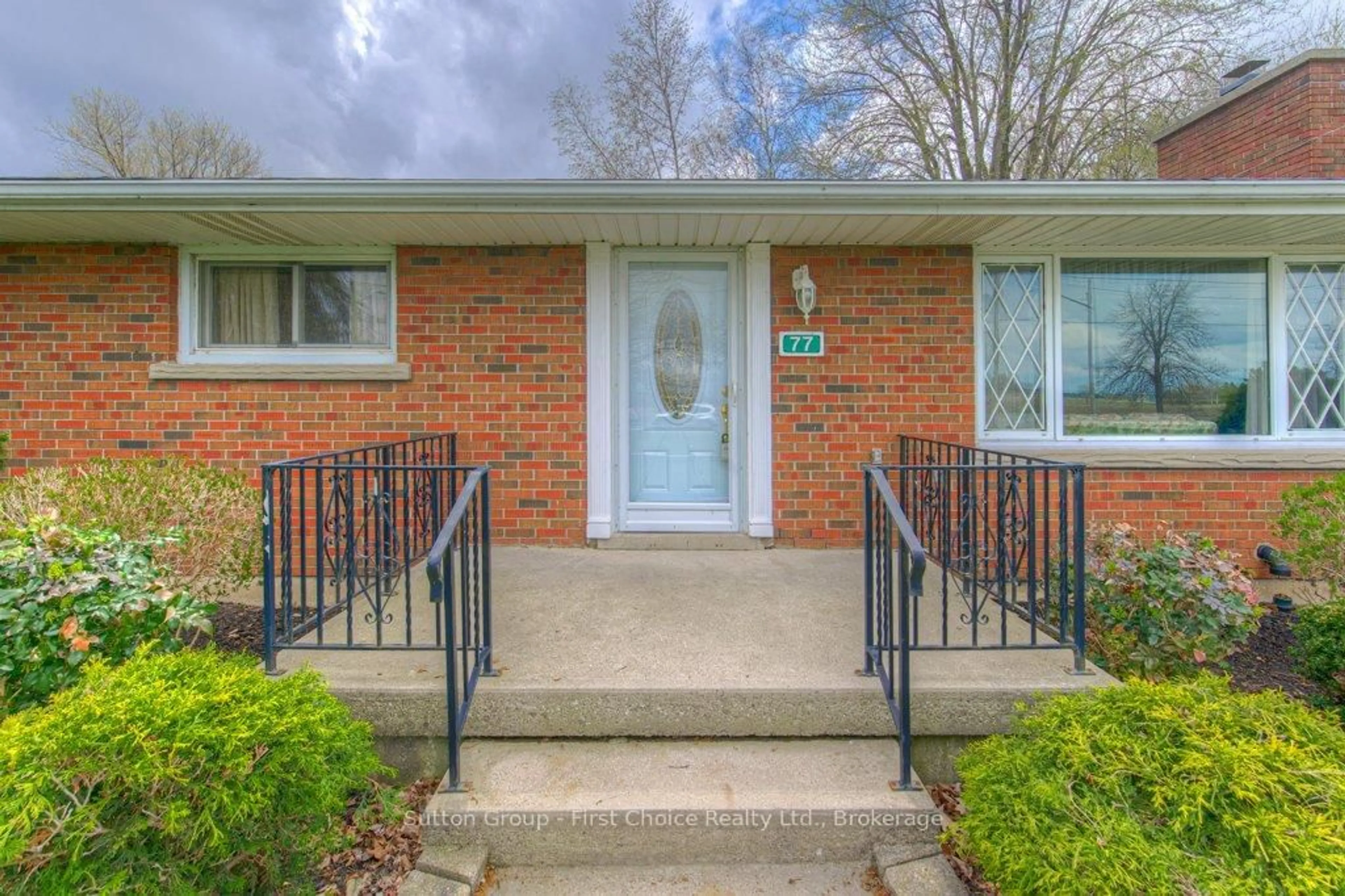 Unknown for 77 Huron Rd, Perth South Ontario N0K 1X0