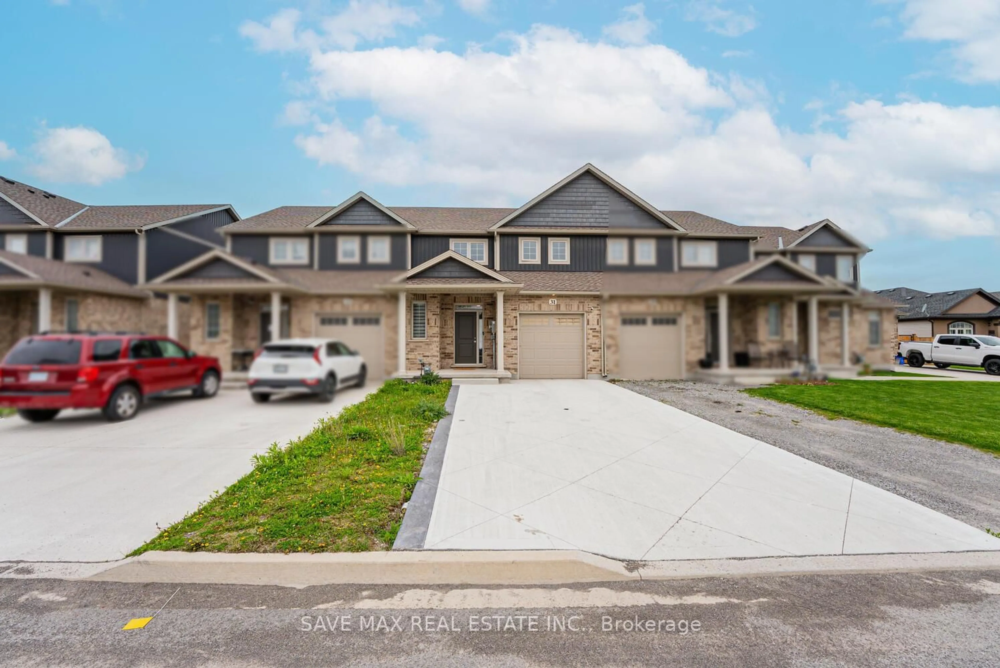 Unknown for 31 Corbin St, St. Catharines Ontario L2P 0E8