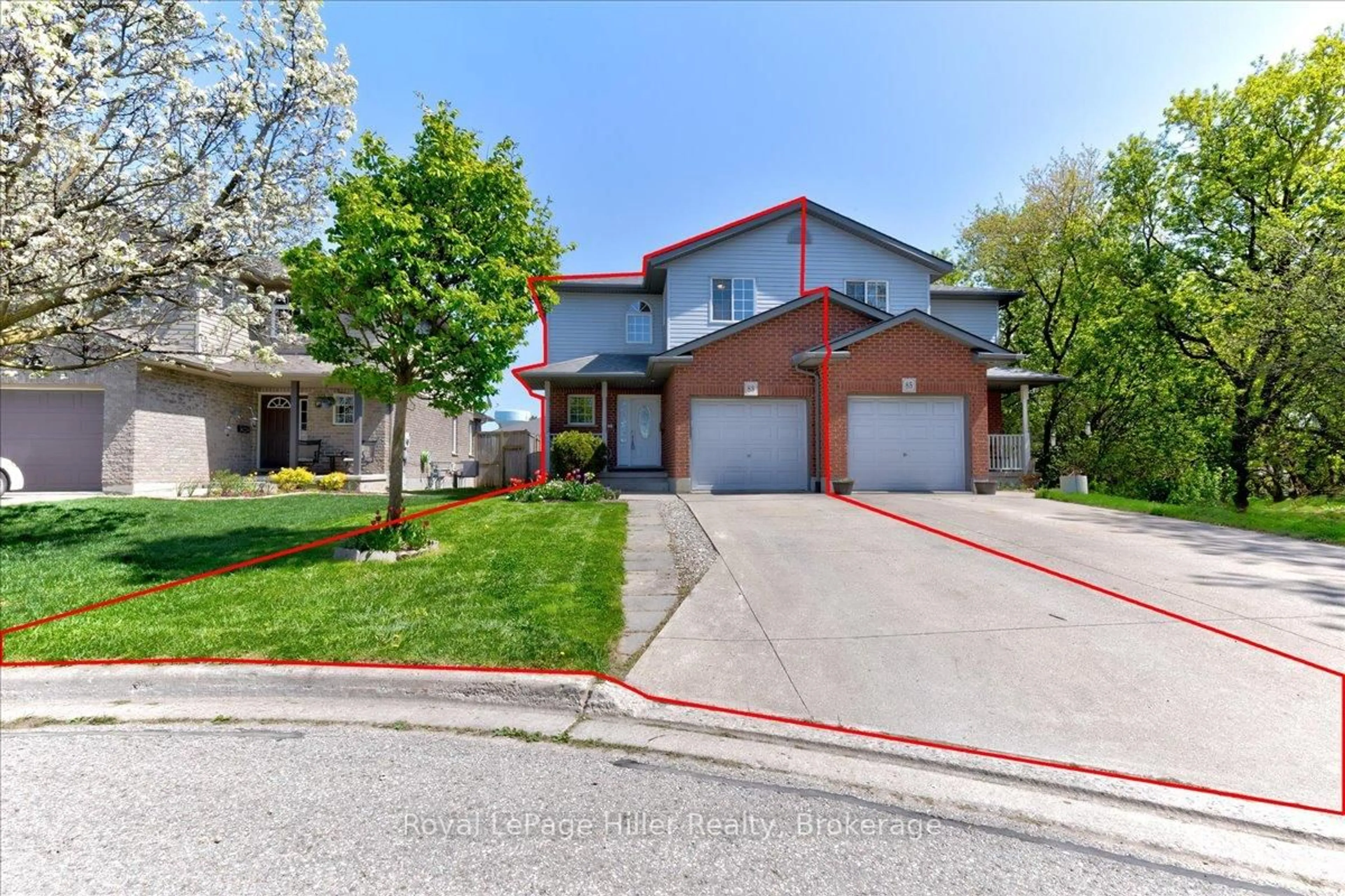 A pic from outside/outdoor area/front of a property/back of a property/a pic from drone, street for 83 Bell Crt, Stratford Ontario N5A 7W8