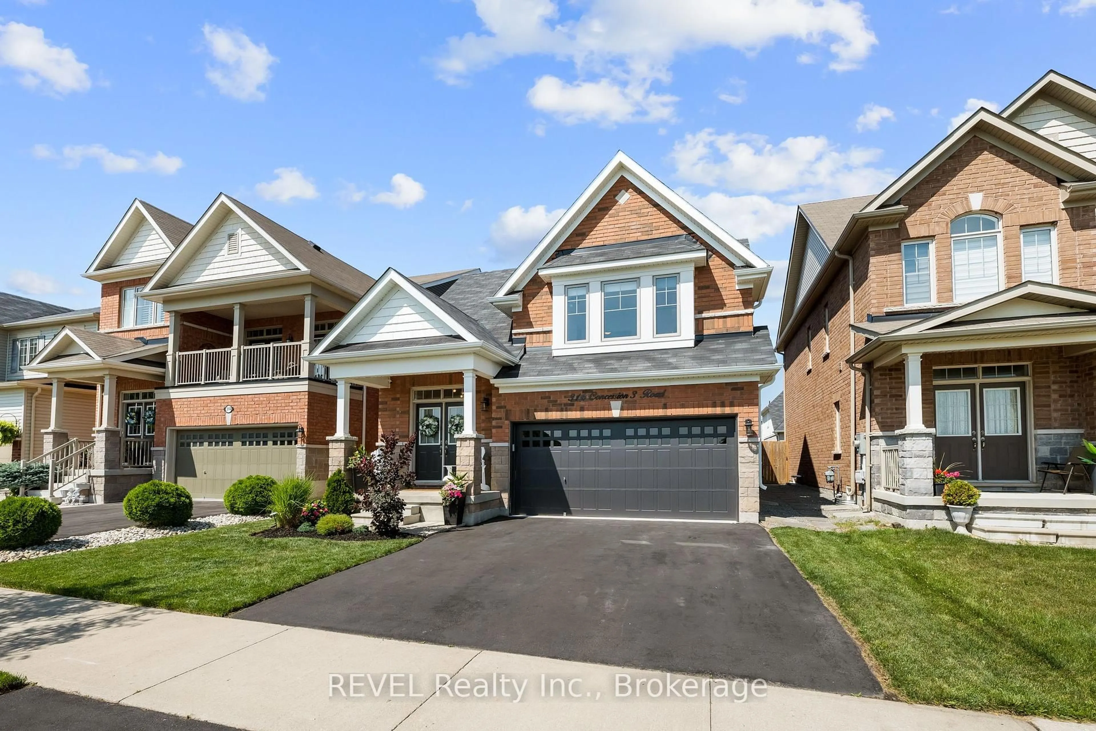 Home with brick exterior material, street for 316 Concession 3 Rd, Niagara-on-the-Lake Ontario L0S 1J0