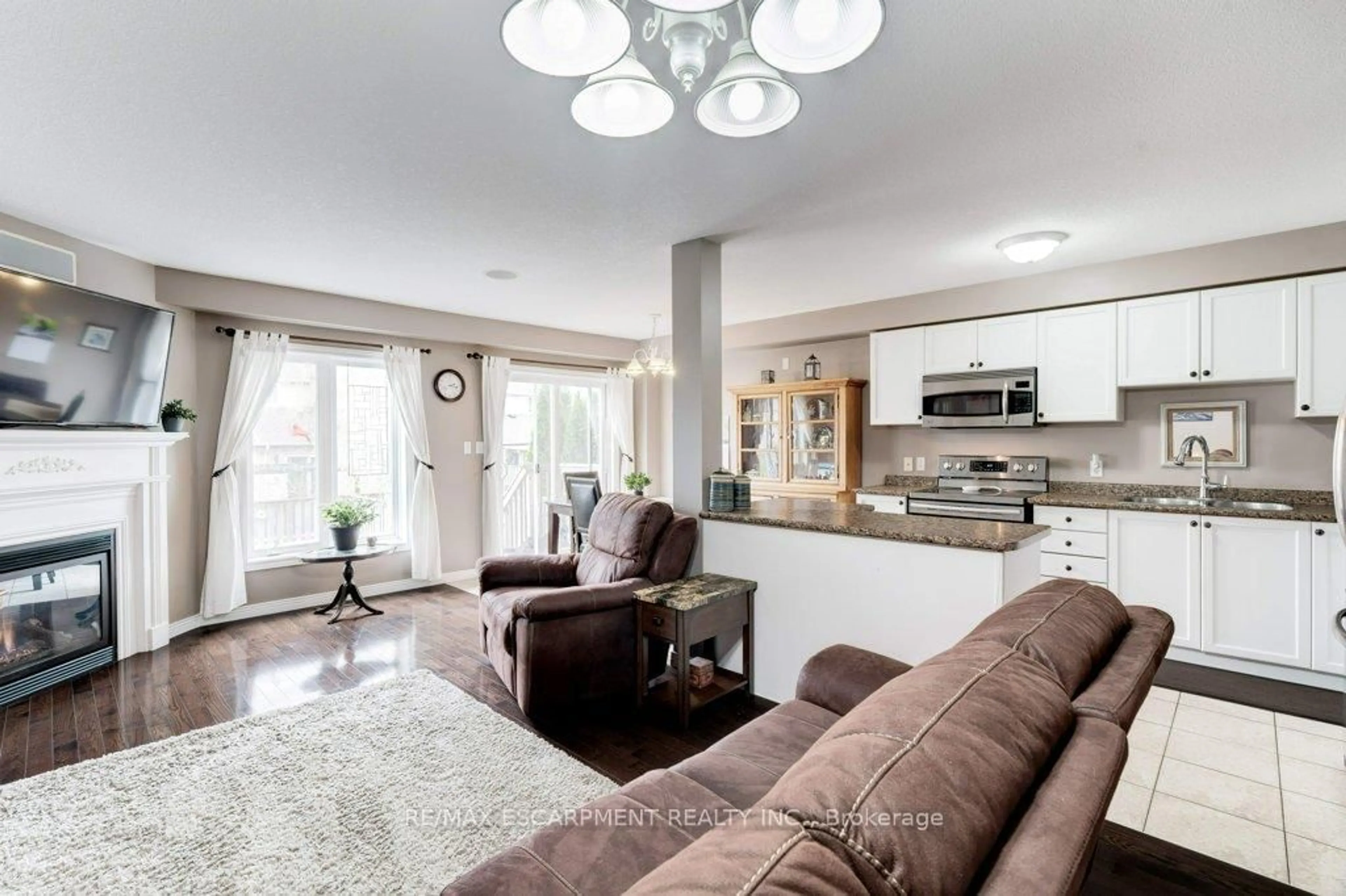 Living room with furniture, unknown for 37 Blue Mountain Dr, Hamilton Ontario L0R 1P0