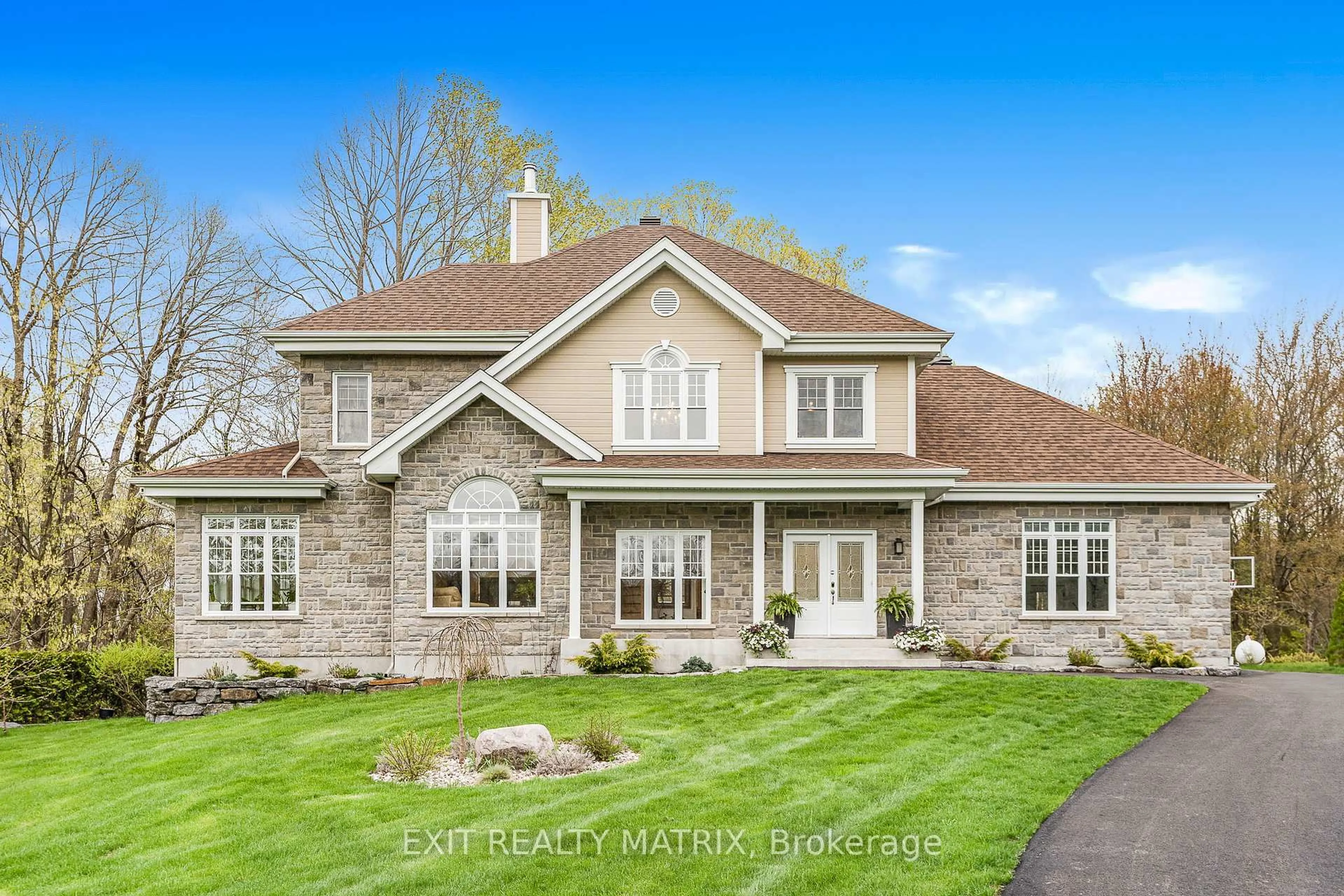 Home with brick exterior material, street for 64 Radstock Lane #5, Champlain Ontario K6A 2R2