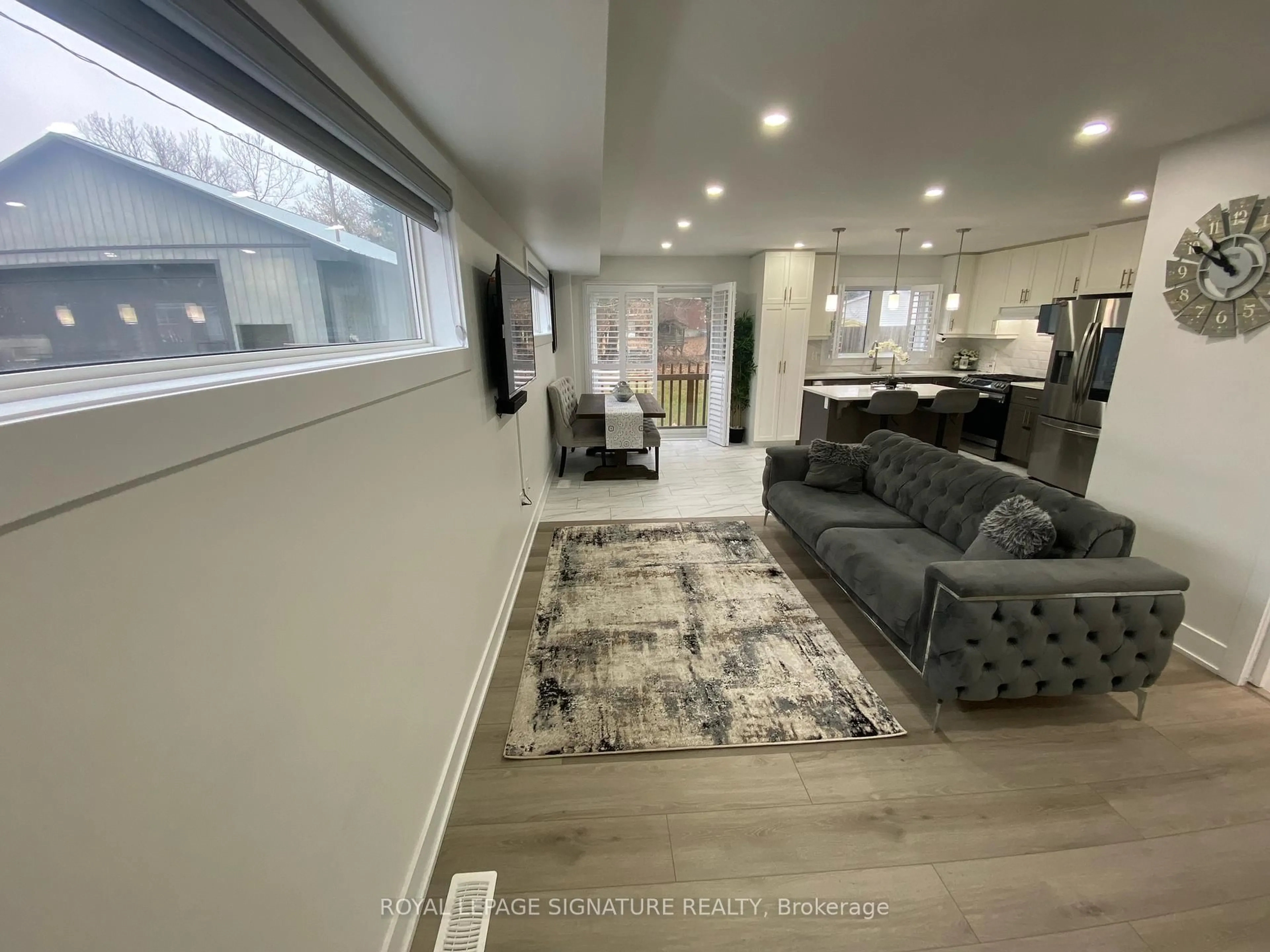 Unknown for 16 Webb St, East Luther Grand Valley Ontario L9W 5Y4