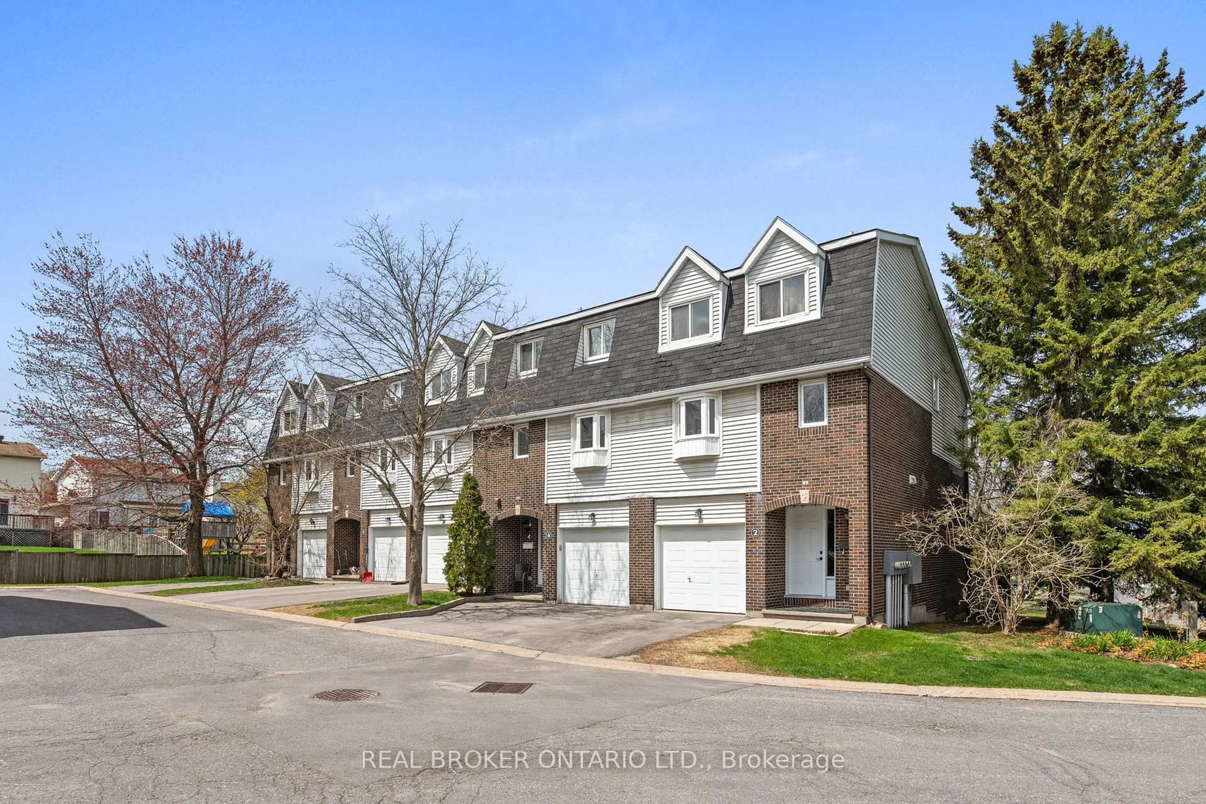 A pic from outside/outdoor area/front of a property/back of a property/a pic from drone, street for 6 Almond Lane, Ottawa Ontario K2L 3T2