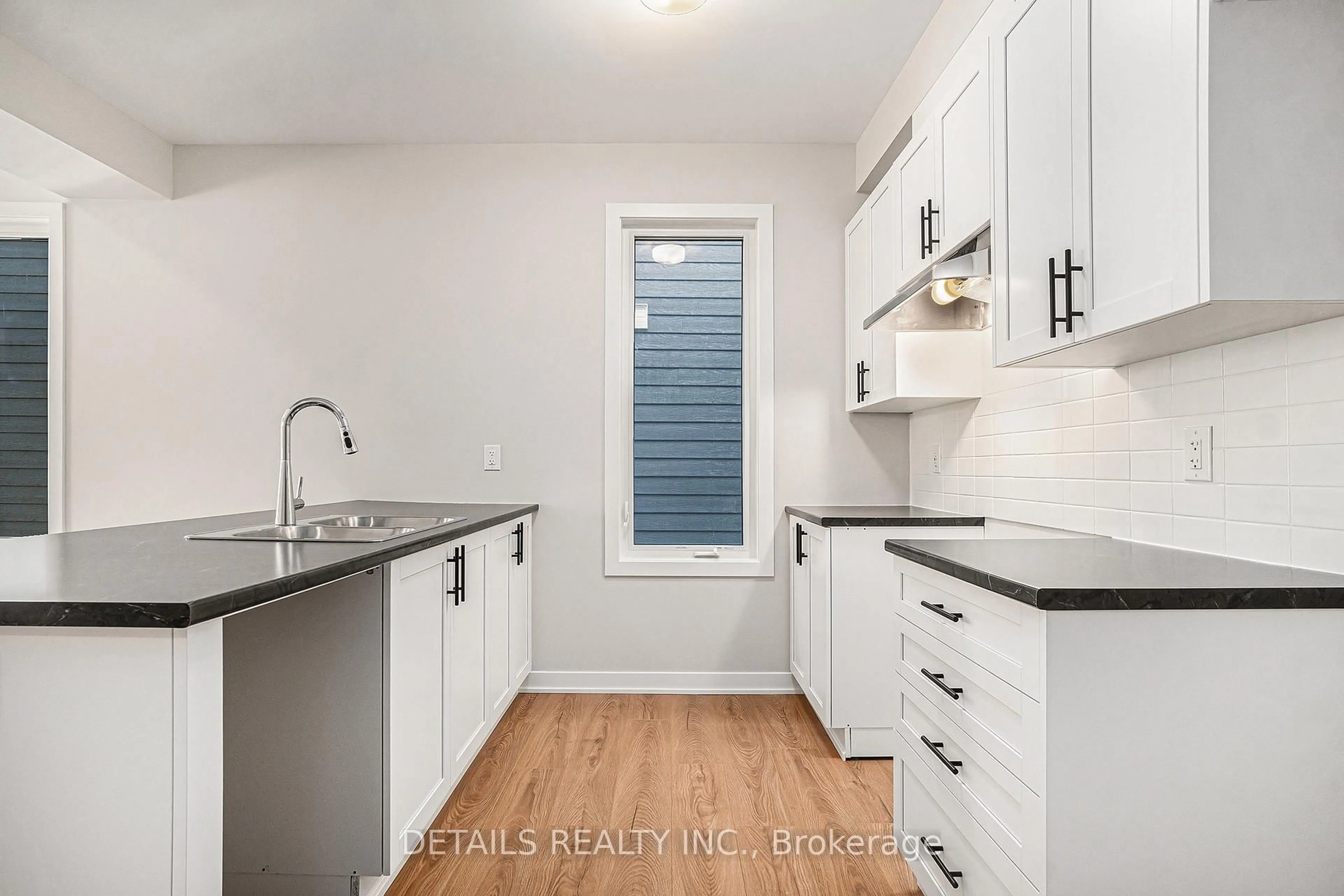 Standard kitchen, unknown for 337 Catsfoot Walk, Ottawa Ontario K2J 7G7