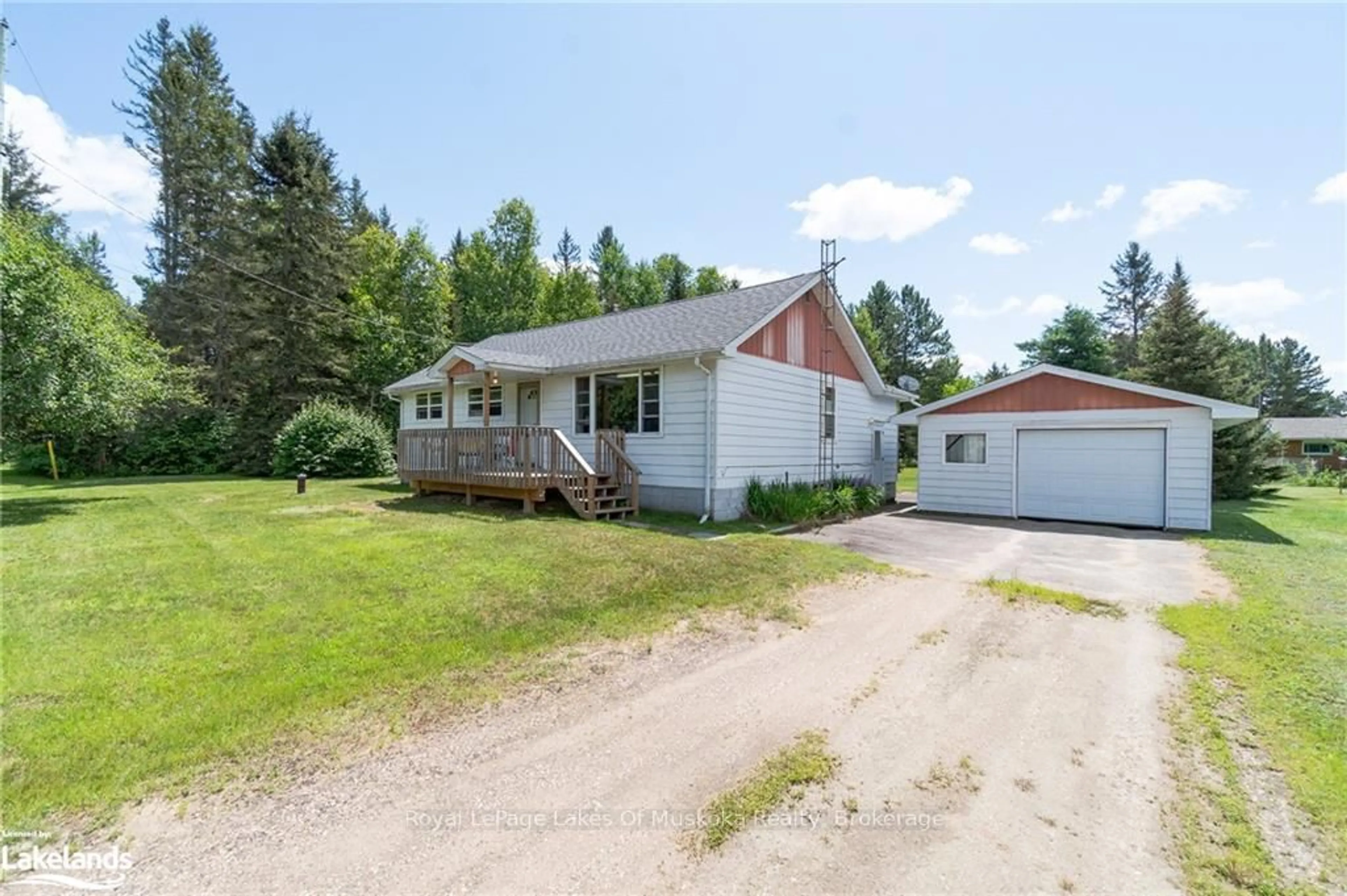 A pic from outside/outdoor area/front of a property/back of a property/a pic from drone, street for 161 FOREST LAKE Rd, Strong Ontario P0A 1Z0