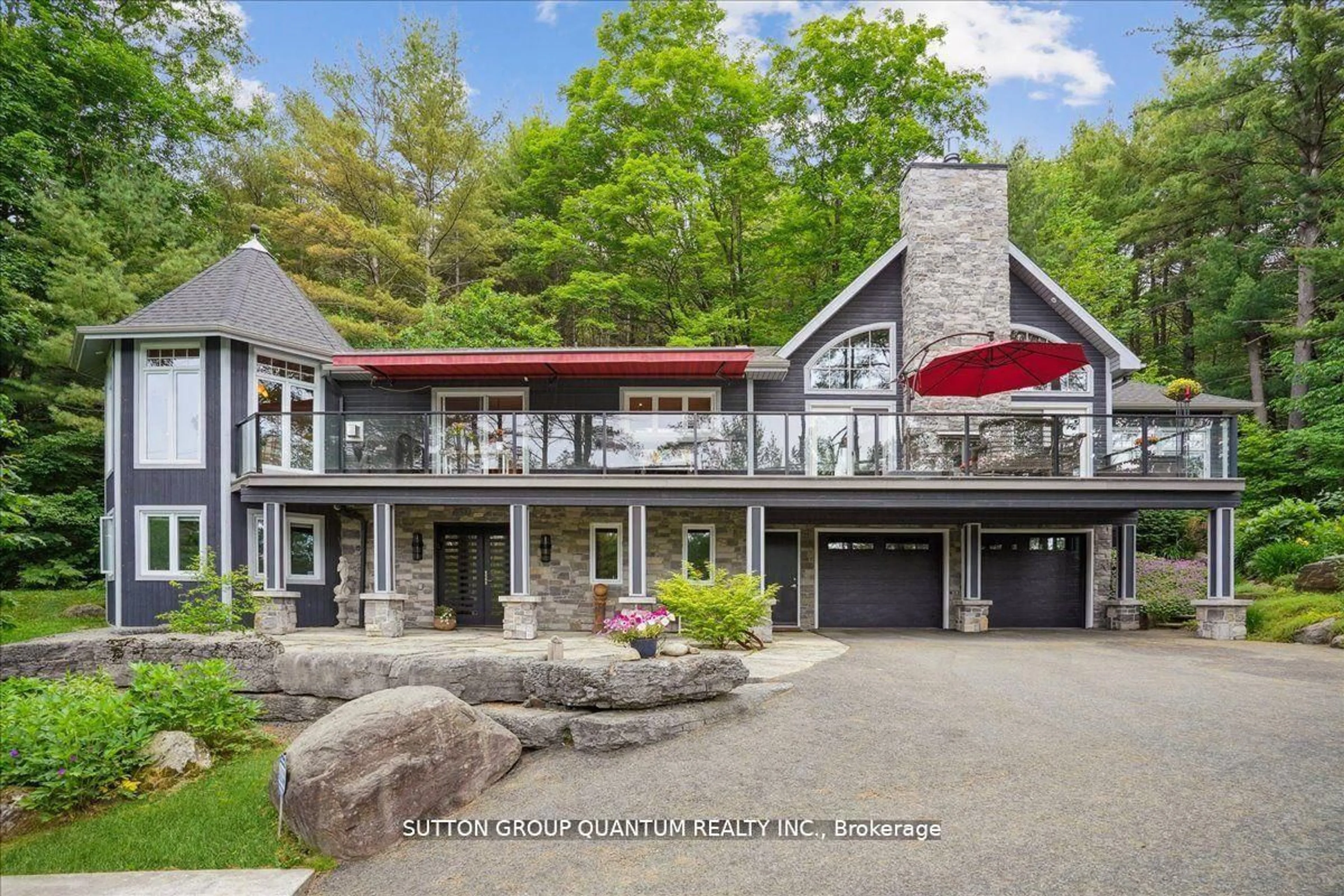 Home with brick exterior material, unknown for 167 Santas Village Rd, Bracebridge Ontario P1L 0N3