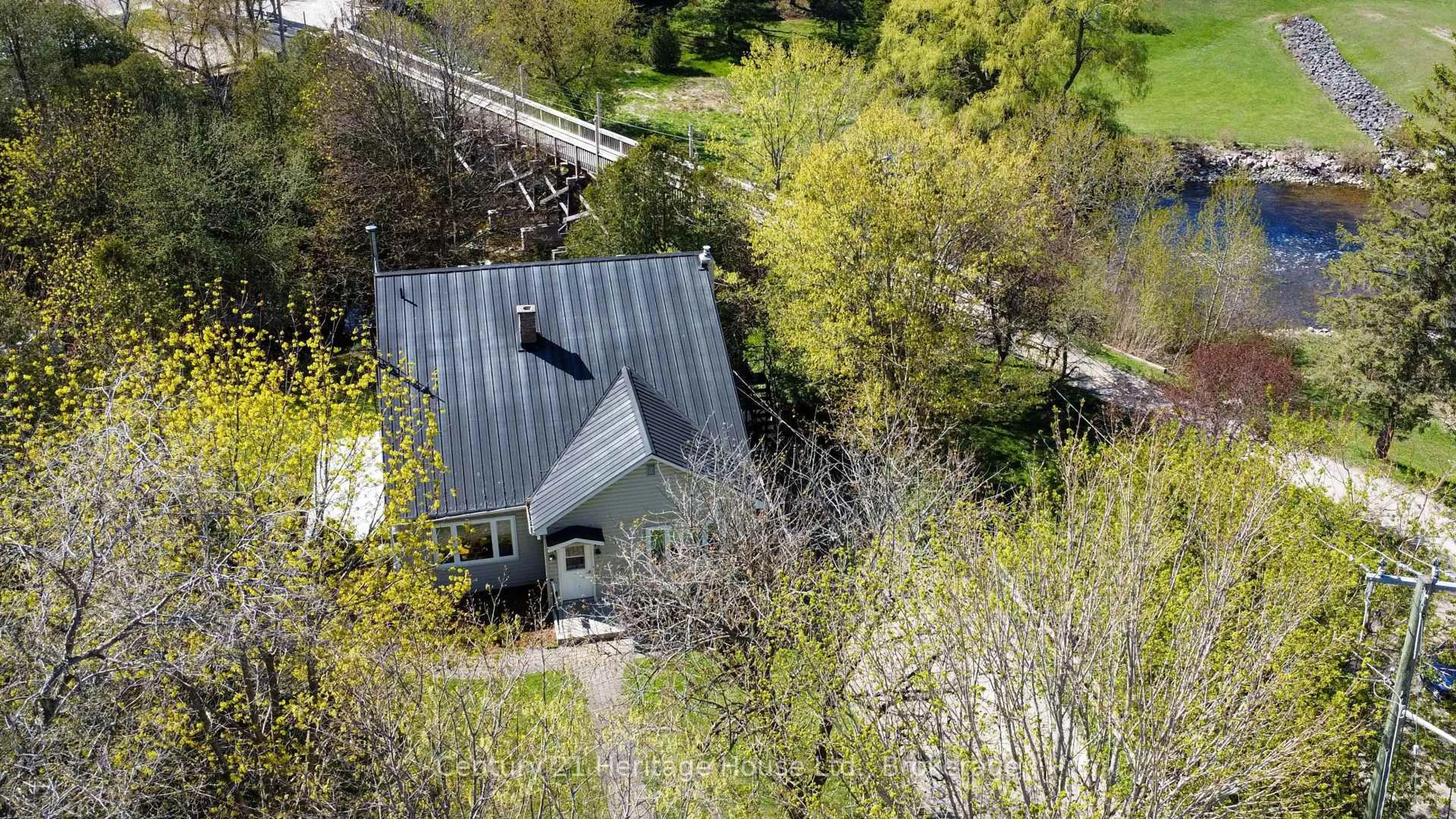 A pic from outside/outdoor area/front of a property/back of a property/a pic from drone, street for 244 Albert St, West Grey Ontario N0G 1R0