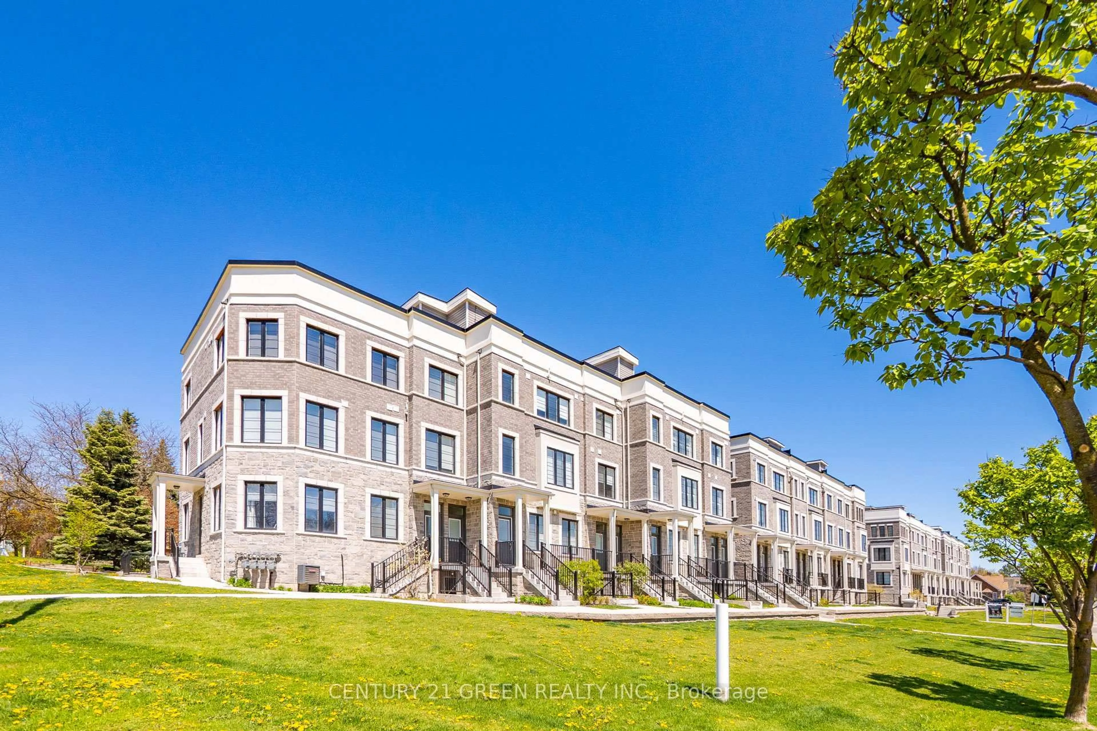 A pic from outside/outdoor area/front of a property/back of a property/a pic from drone, building for 383 Dundas St #51, Hamilton Ontario L0R 2H3