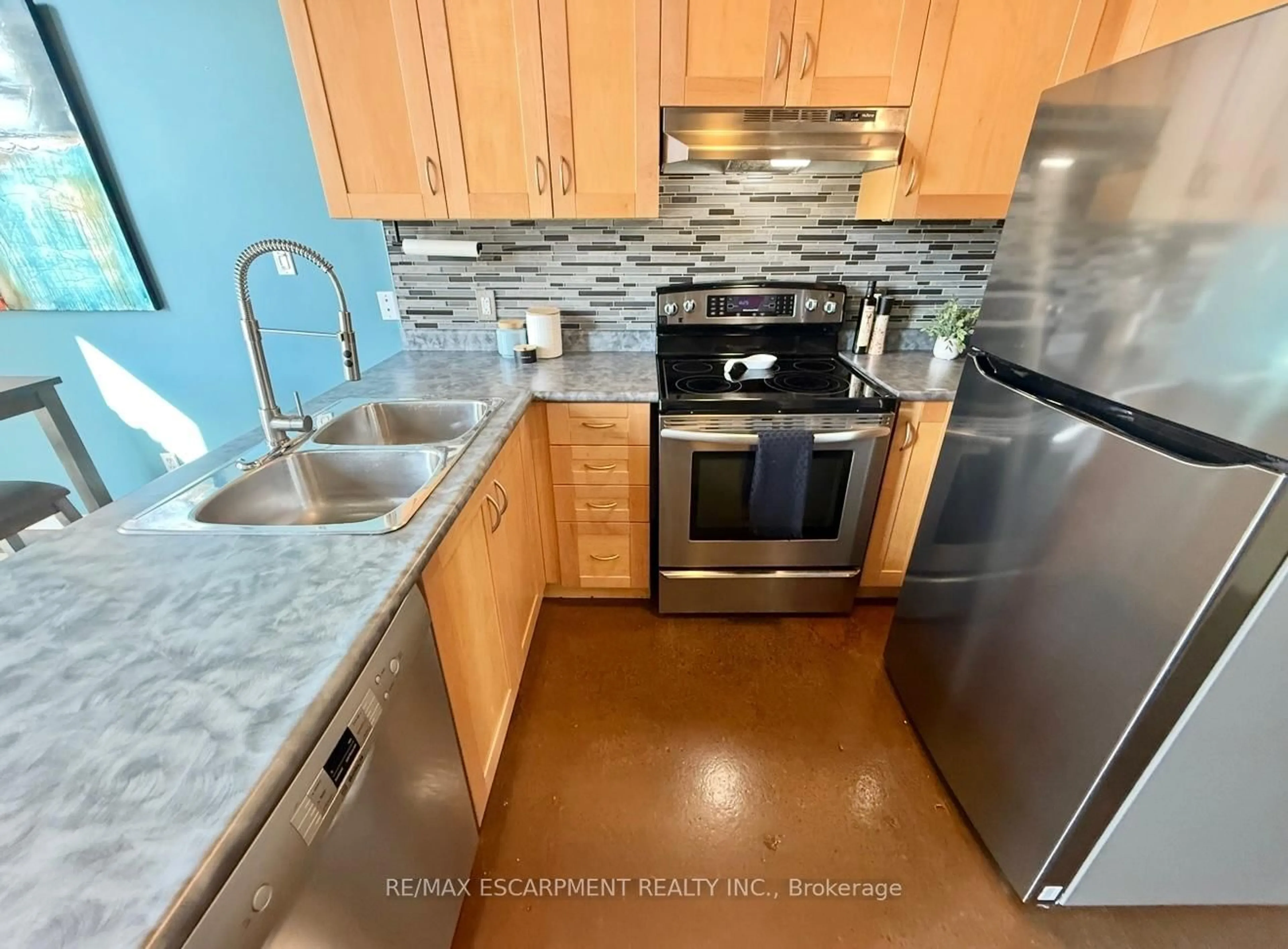 Standard kitchen, unknown for 11 Rebecca St #406, Hamilton Ontario L8R 3H7