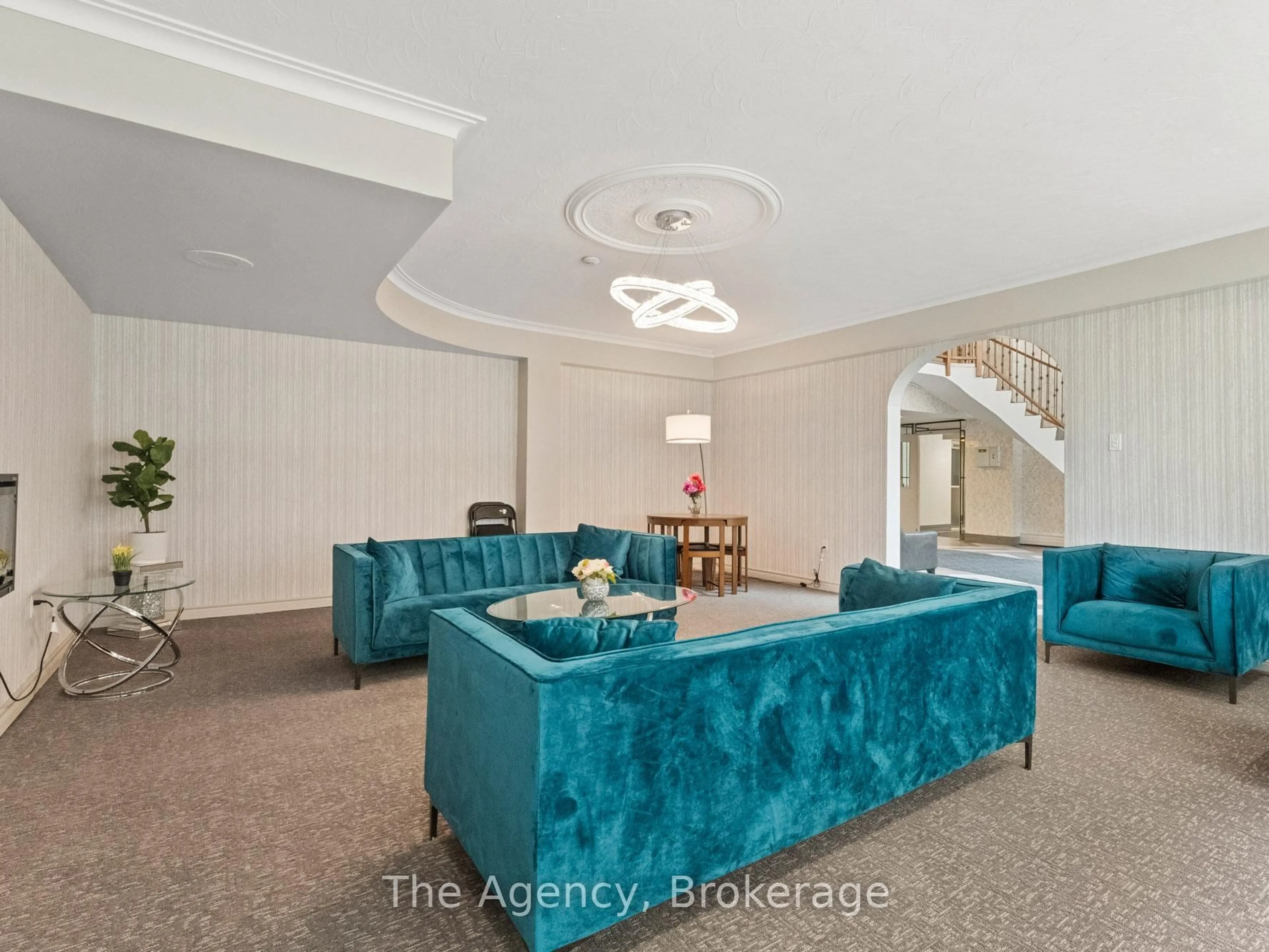 Lobby for 359 Geneva St #511, St. Catharines Ontario L2N 2G5