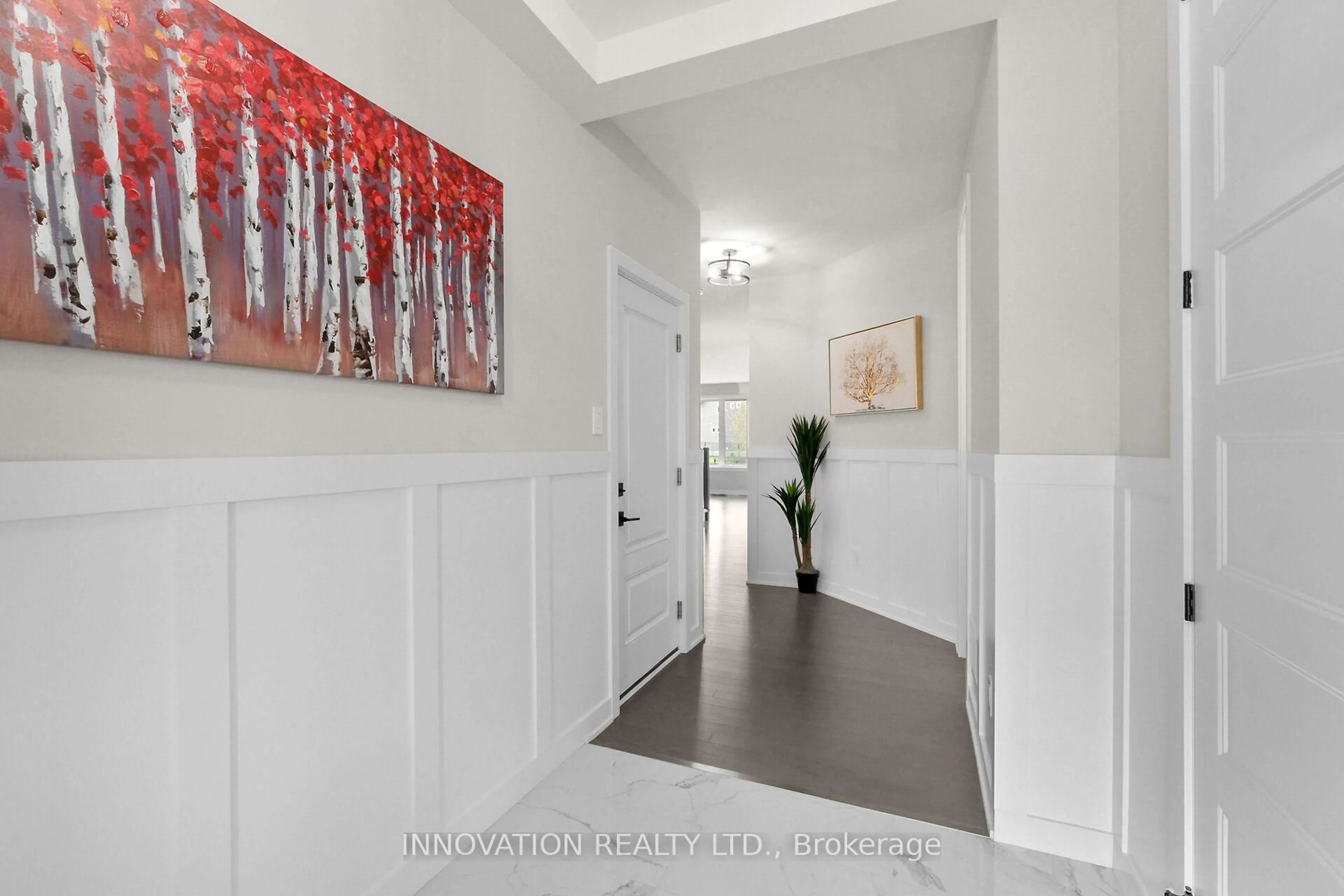 Indoor entryway for 870 Sendero Way, Ottawa Ontario K2S 2W9