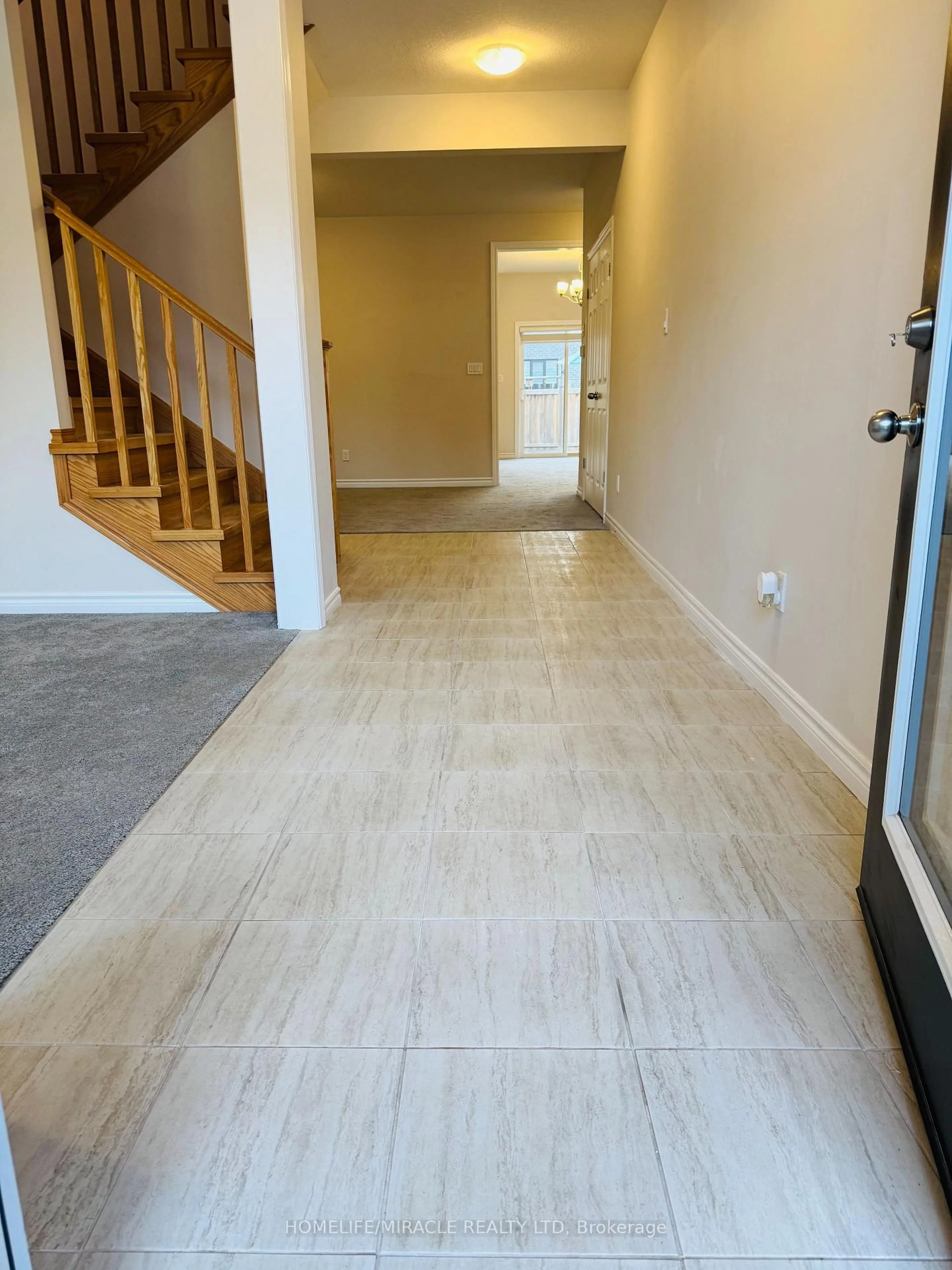 Indoor foyer for 24 Sass Cres, Brant Ontario N3L 0A9