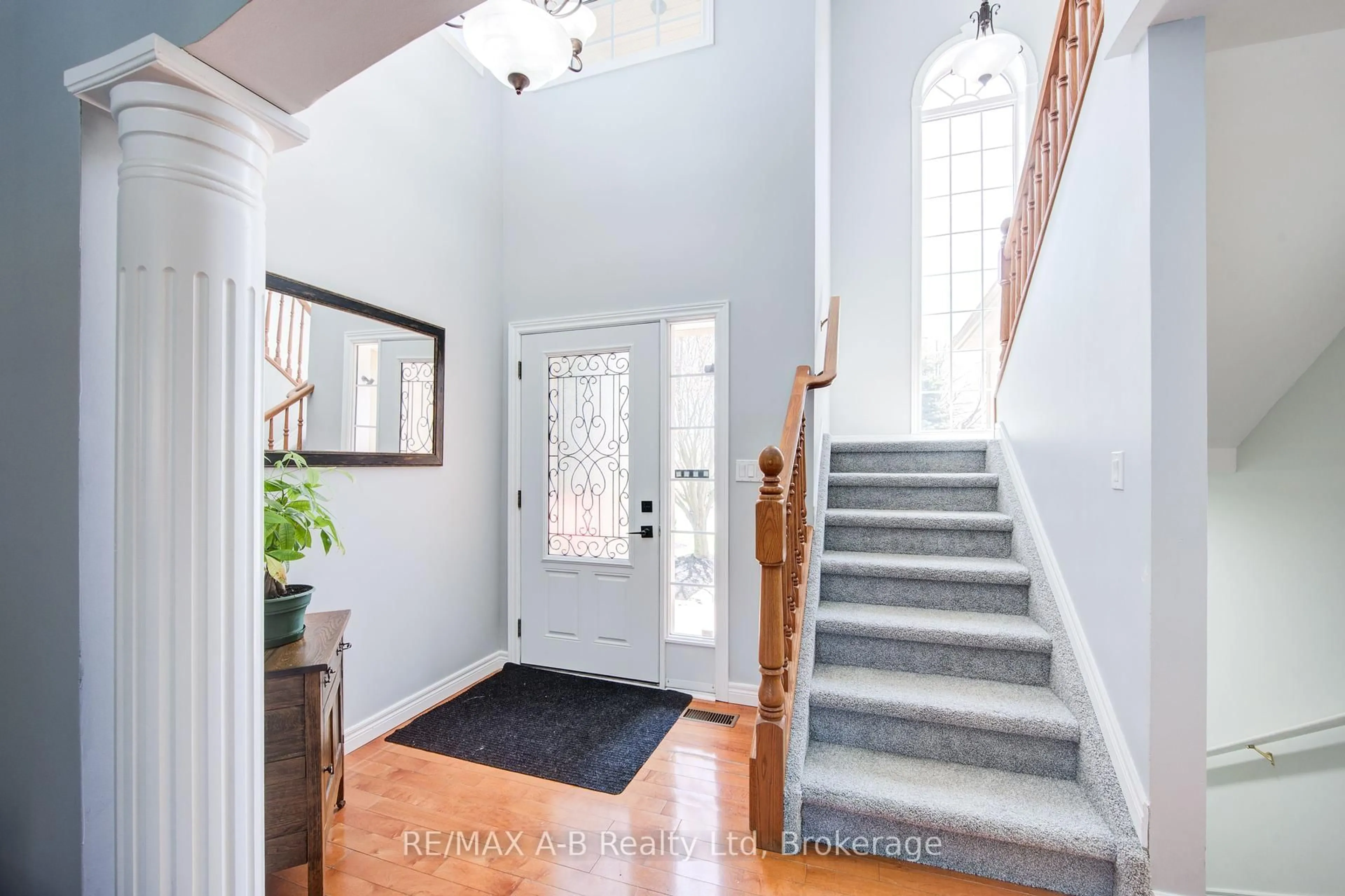Indoor entryway for 101 Rudy Ave, East Zorra-Tavistock Ontario N0B 2R0