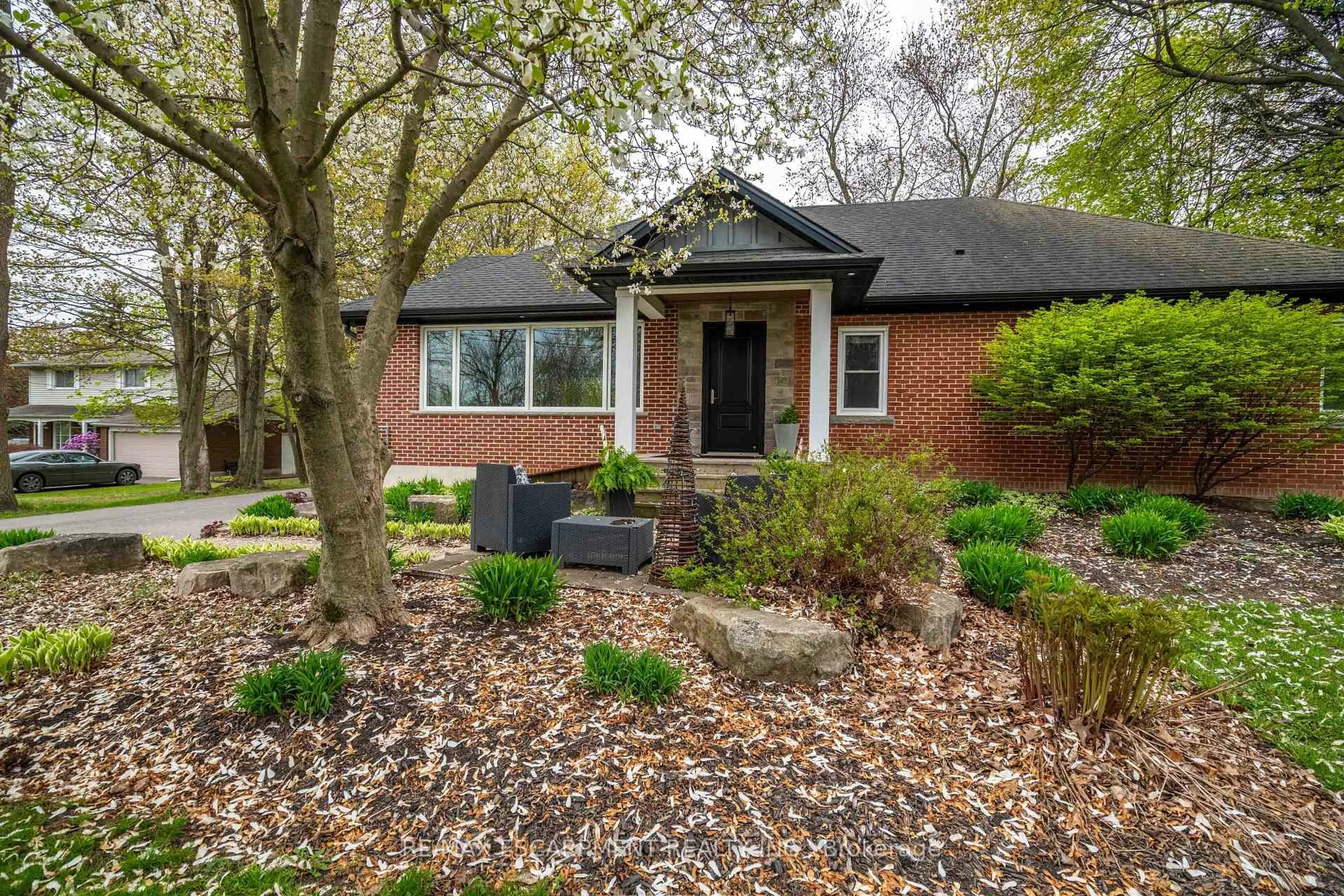 Home with brick exterior material, street for 298 Garner Rd, Hamilton Ontario L9G 3K9