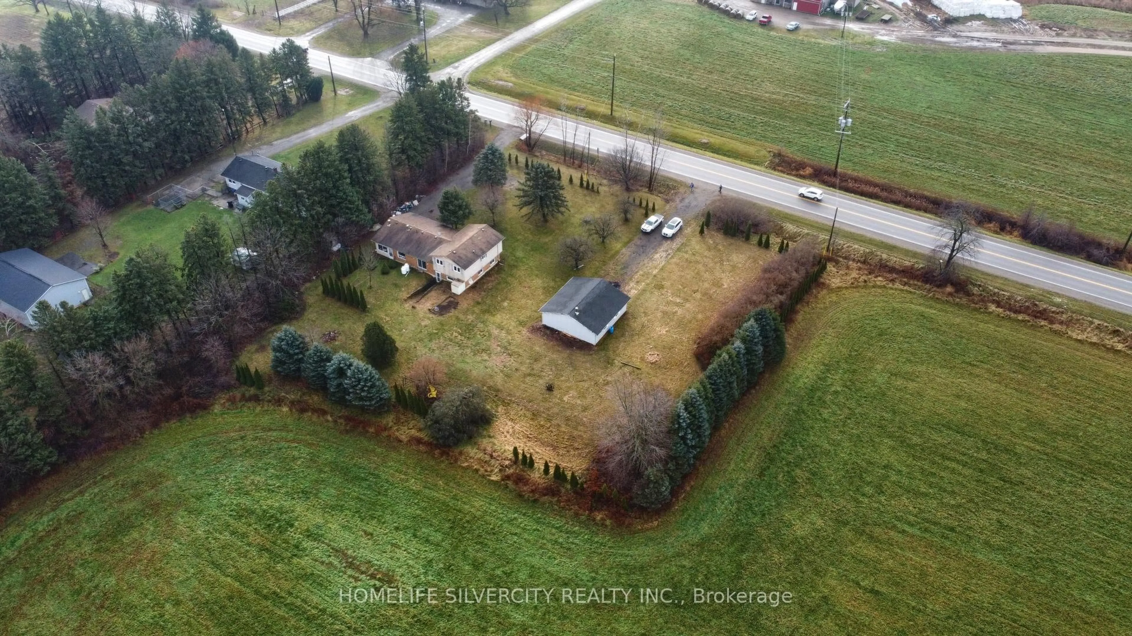 A pic from outside/outdoor area/front of a property/back of a property/a pic from drone, building for 24 Sour Springs Rd, Brantford Ontario N0E 1K0