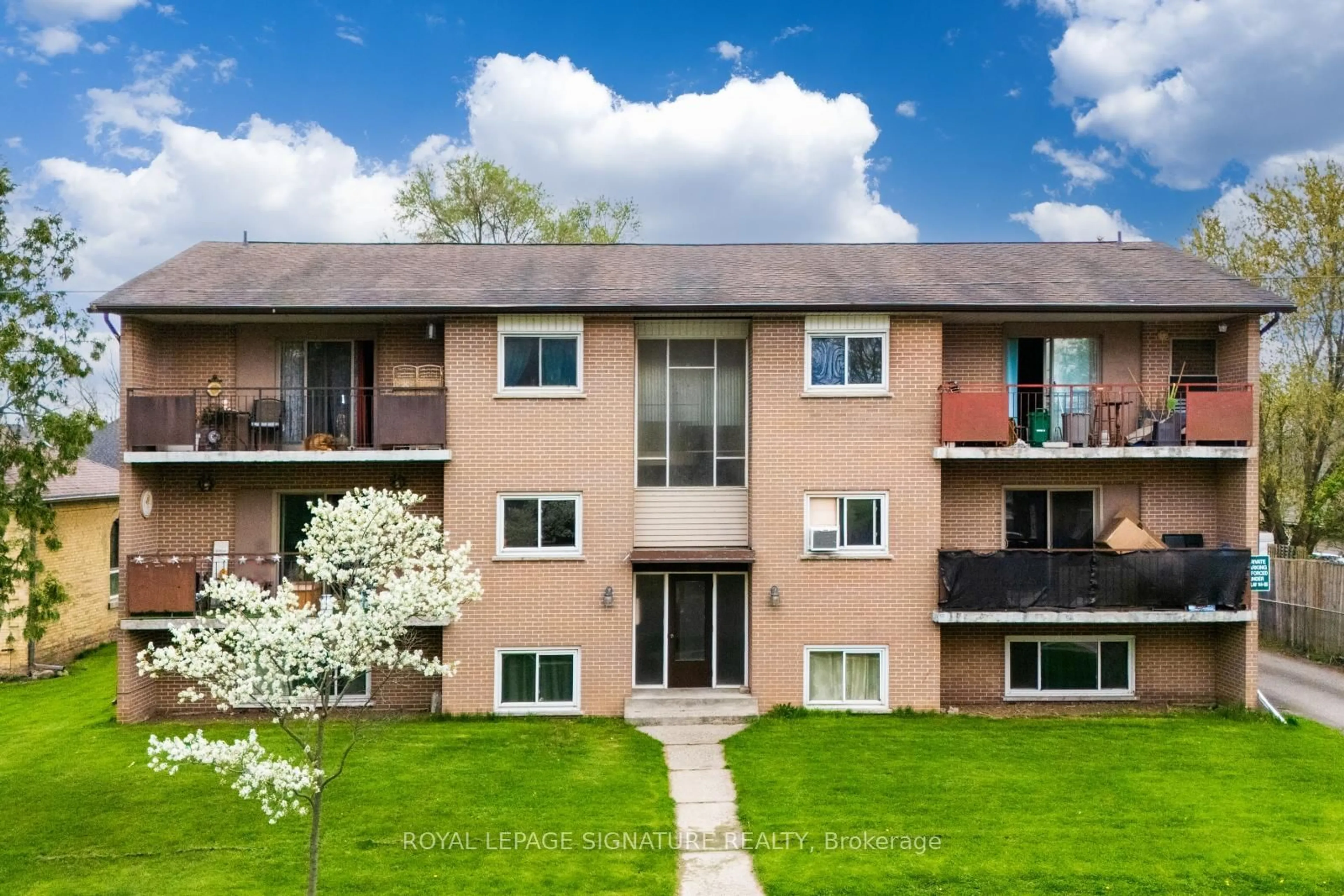 Unknown for 276 Grand River Ave, Brantford Ontario N3T 4Y4