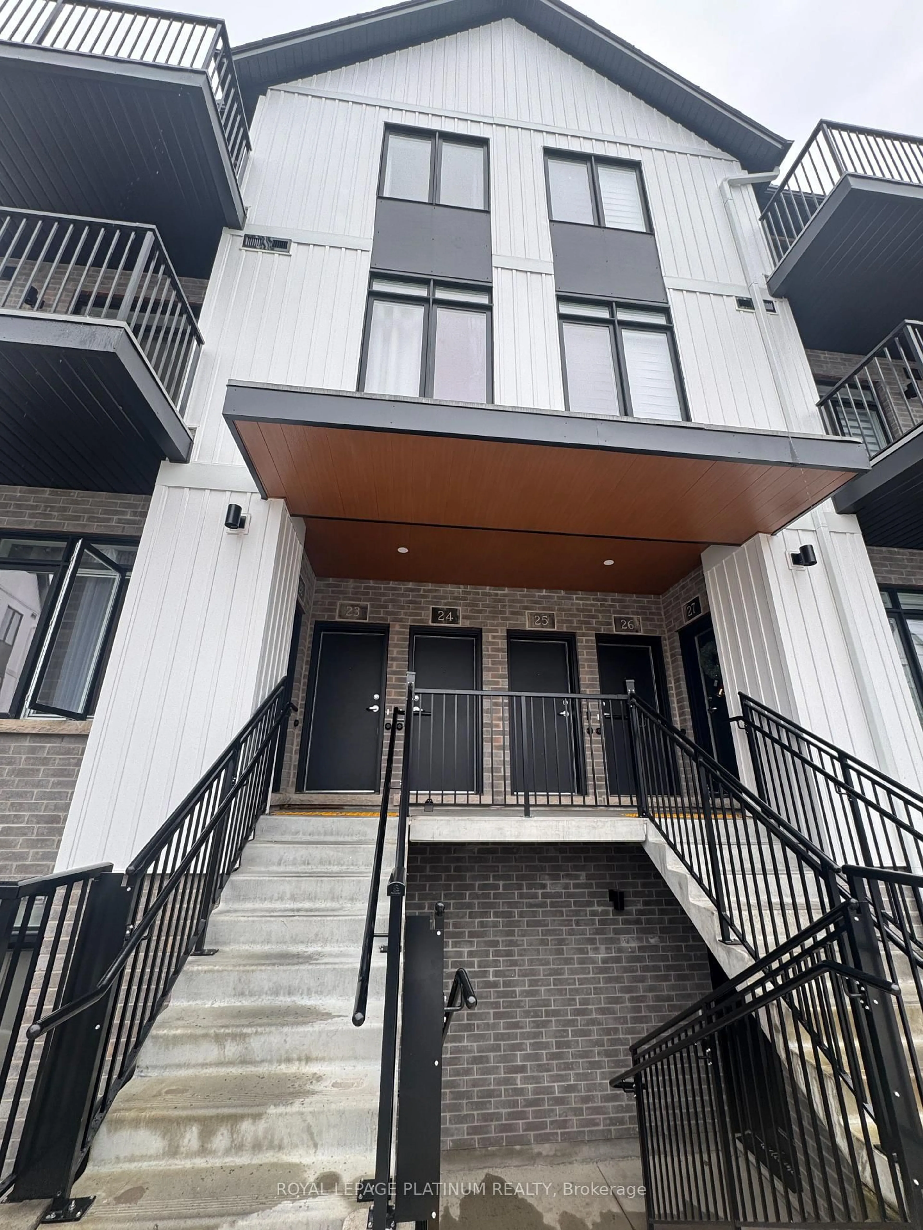 Unknown for 405 MYERS Rd #24, Cambridge Ontario N1R 6X7