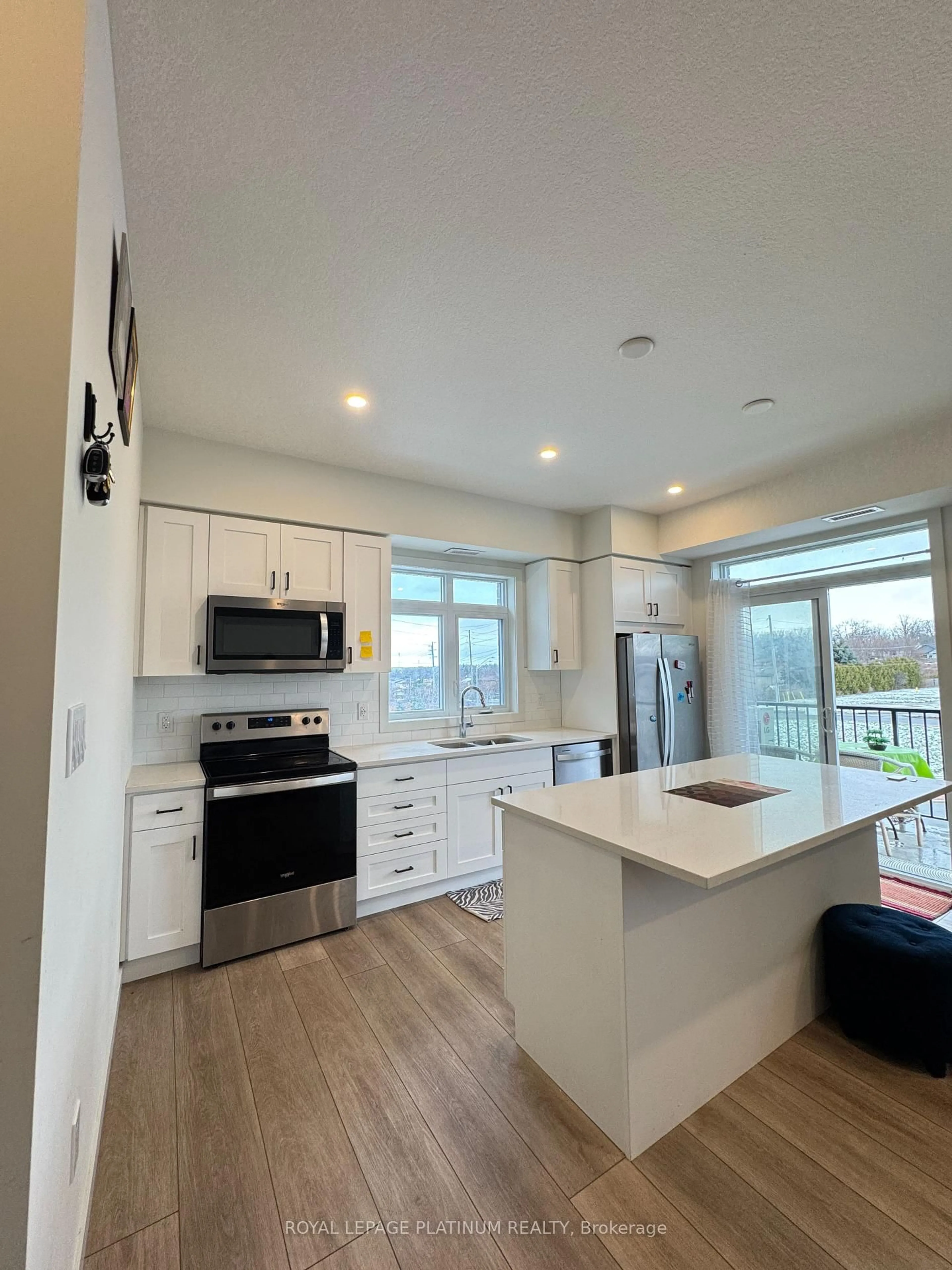 Open concept kitchen, unknown for 405 MYERS Rd #24, Cambridge Ontario N1R 6X7