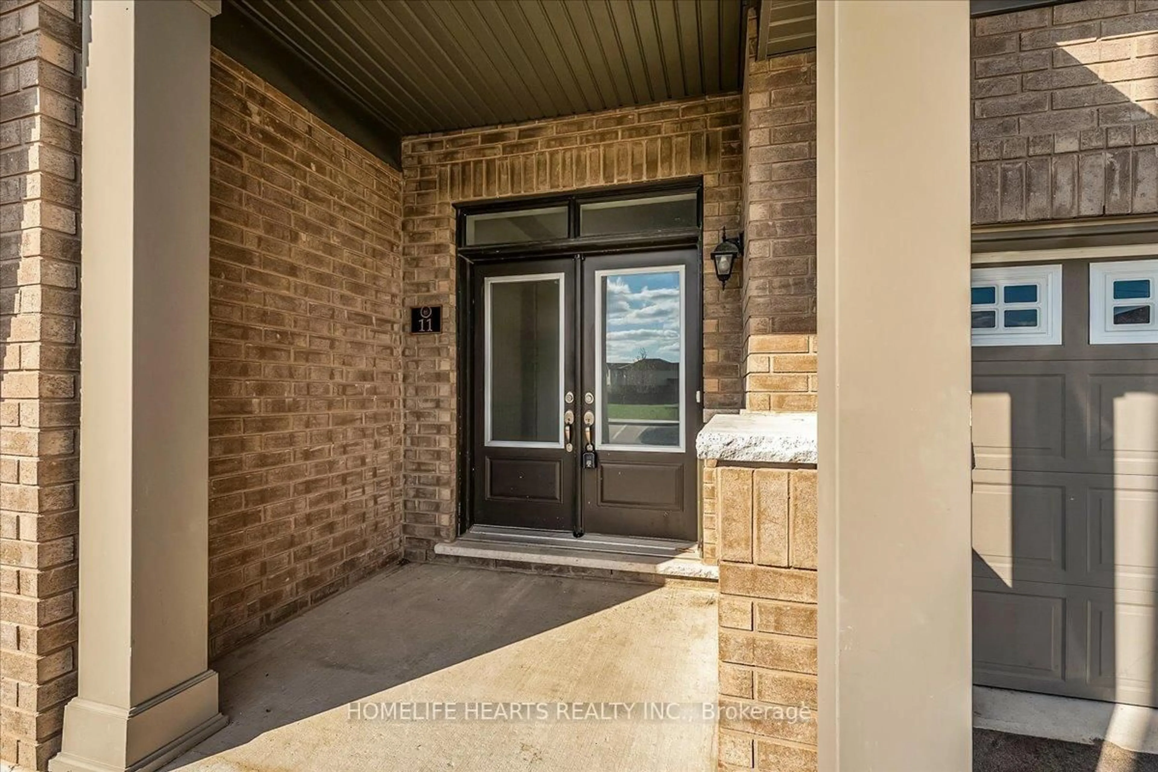 Indoor entryway for 166 Deerpath Dr ##11, Guelph Ontario N1K 1W6