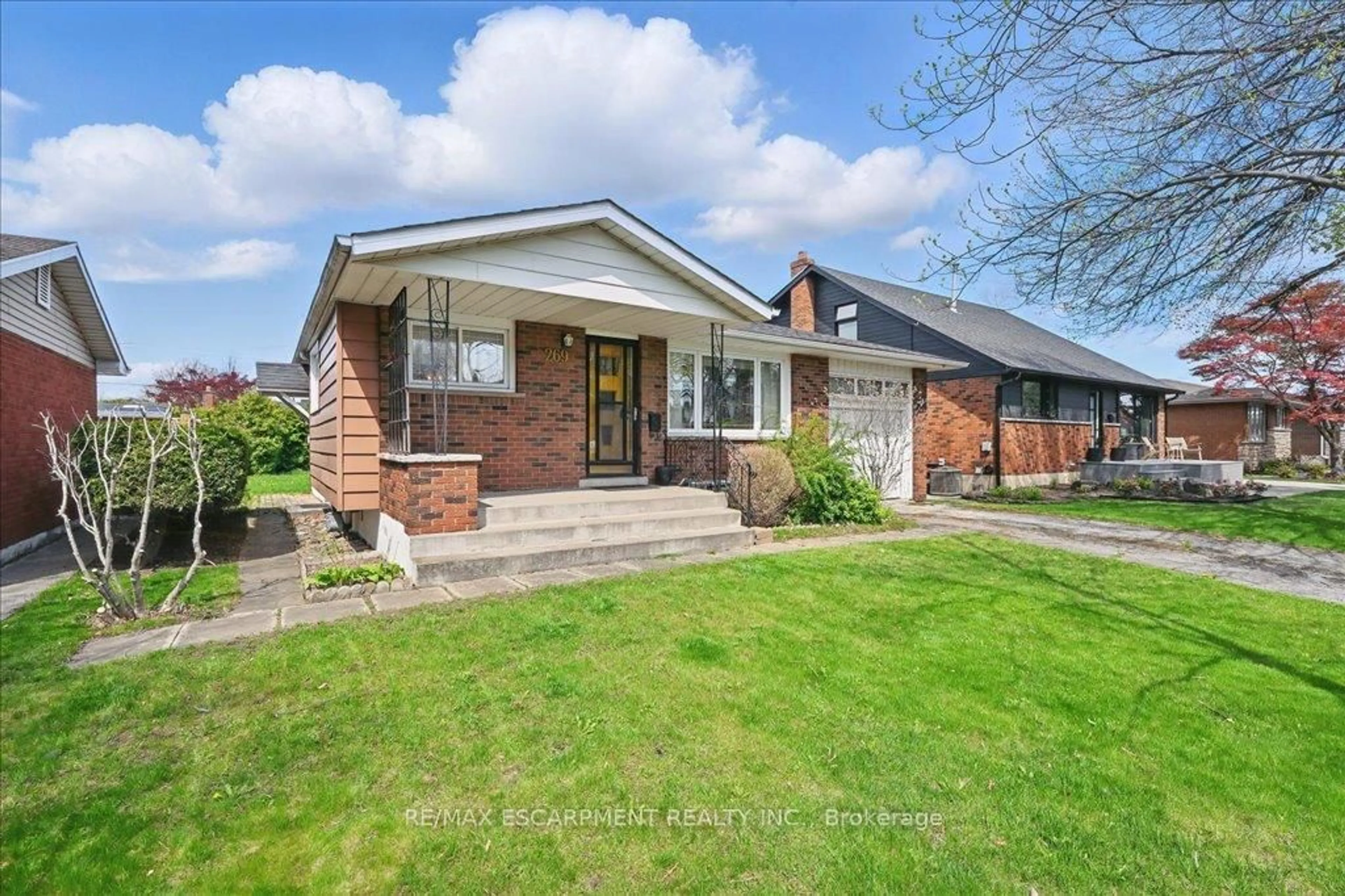 Home with brick exterior material, street for 269 Rainbow Dr, Hamilton Ontario L8K 4G3