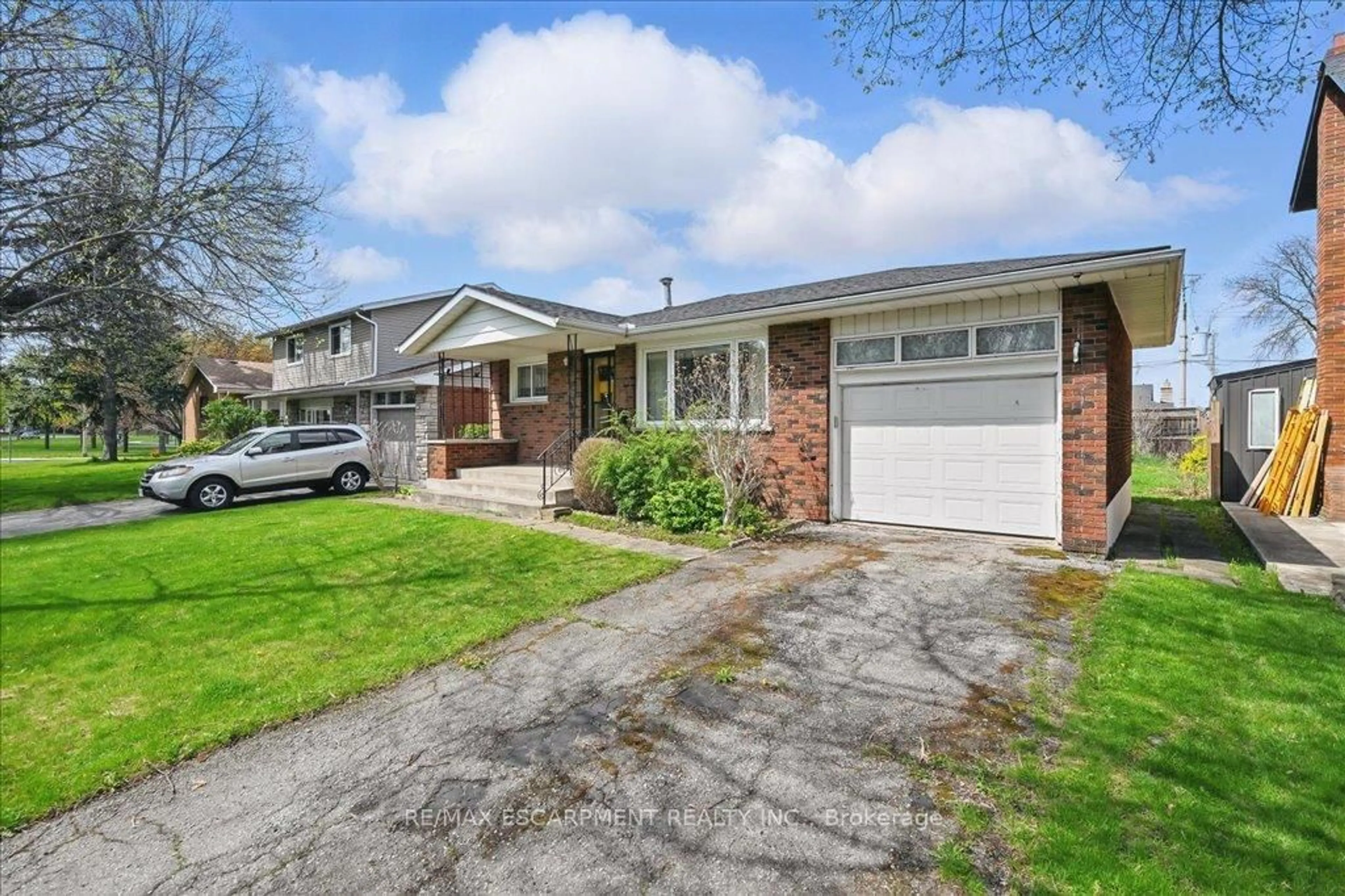 Home with brick exterior material, street for 269 Rainbow Dr, Hamilton Ontario L8K 4G3