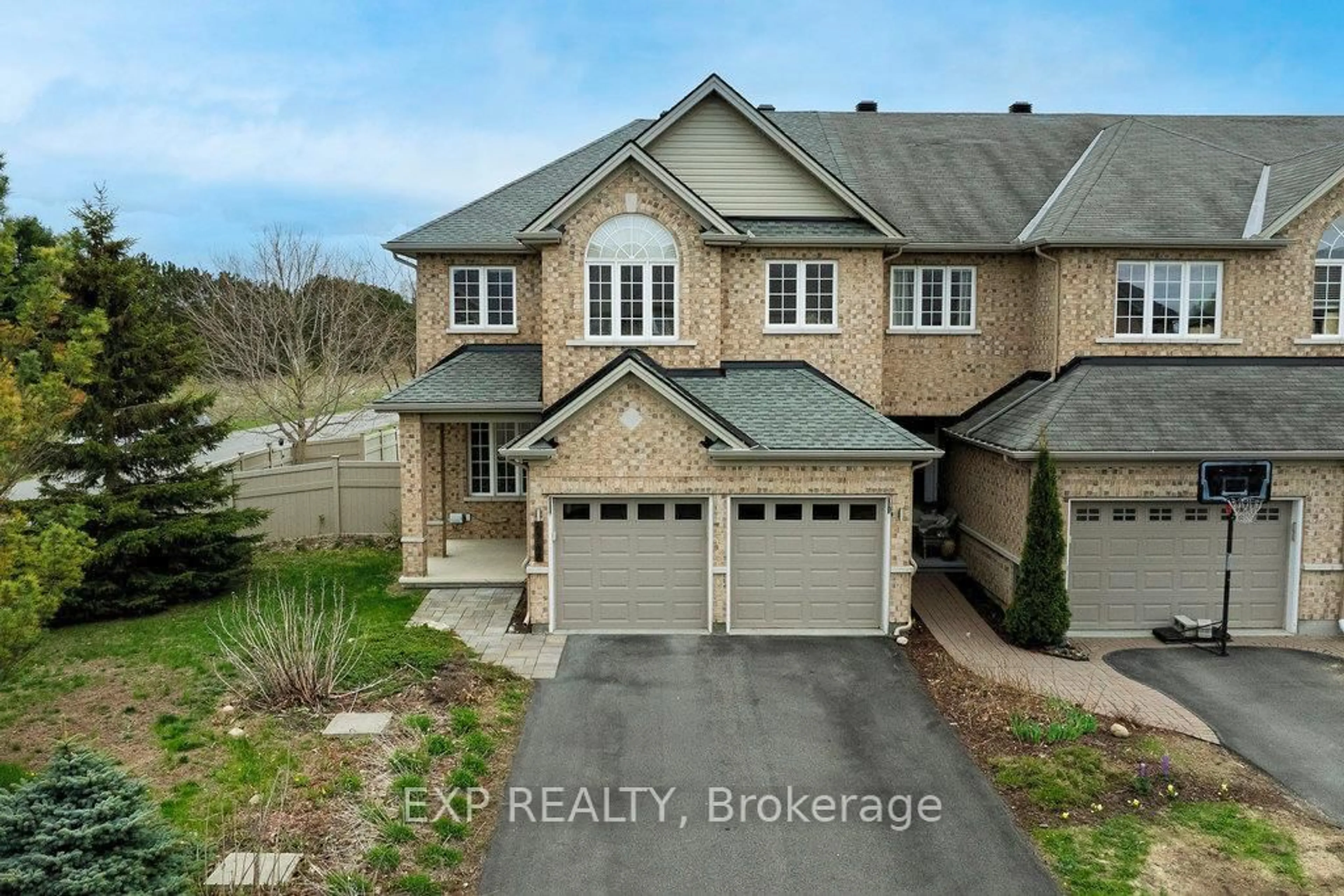 A pic from outside/outdoor area/front of a property/back of a property/a pic from drone, unknown for 6768 Breanna Cardill St, Greely Ontario K4P 0C3