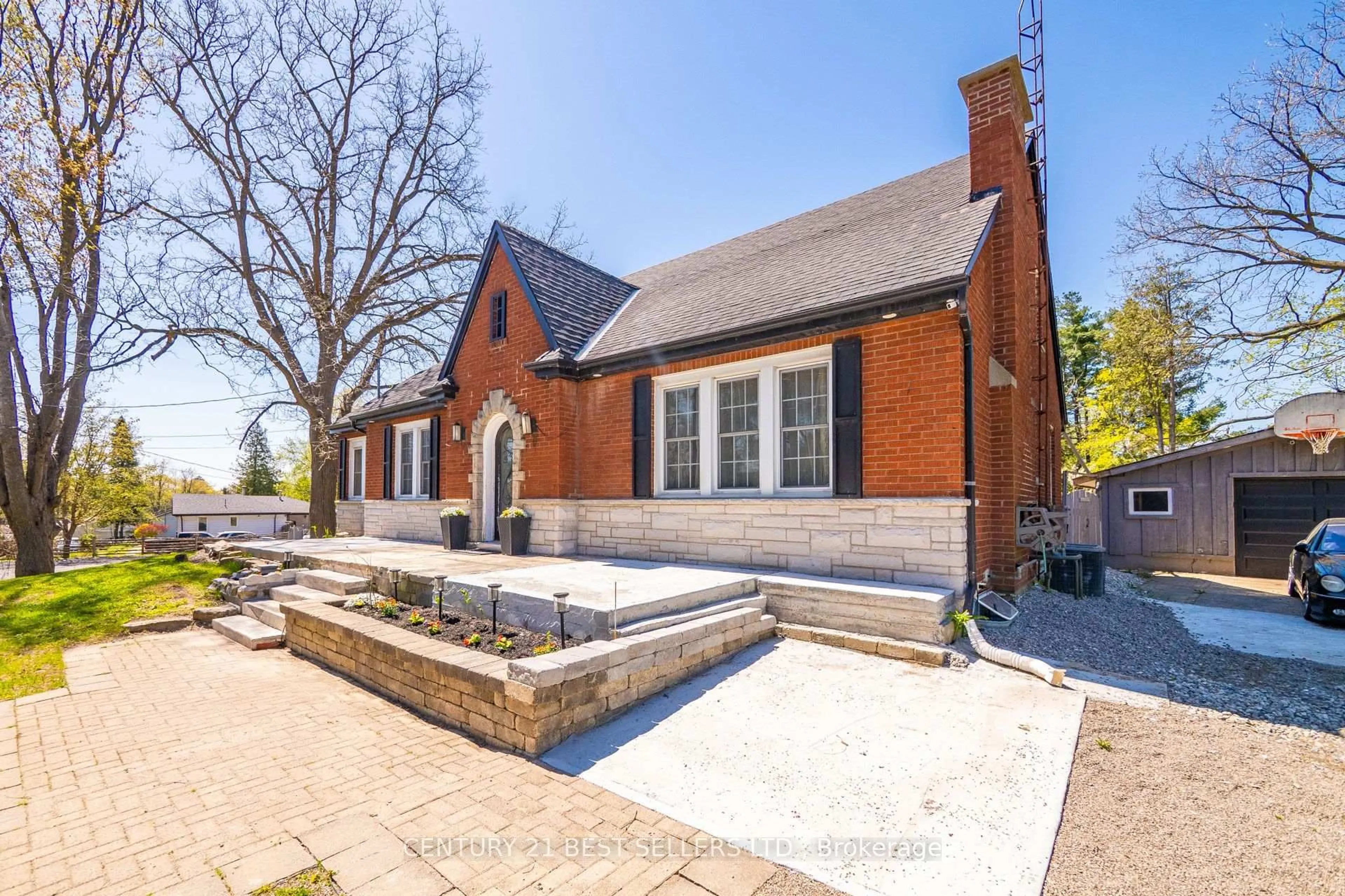 Home with brick exterior material, street for 933 Highway 6 N/A, Hamilton Ontario L8N 2Z7