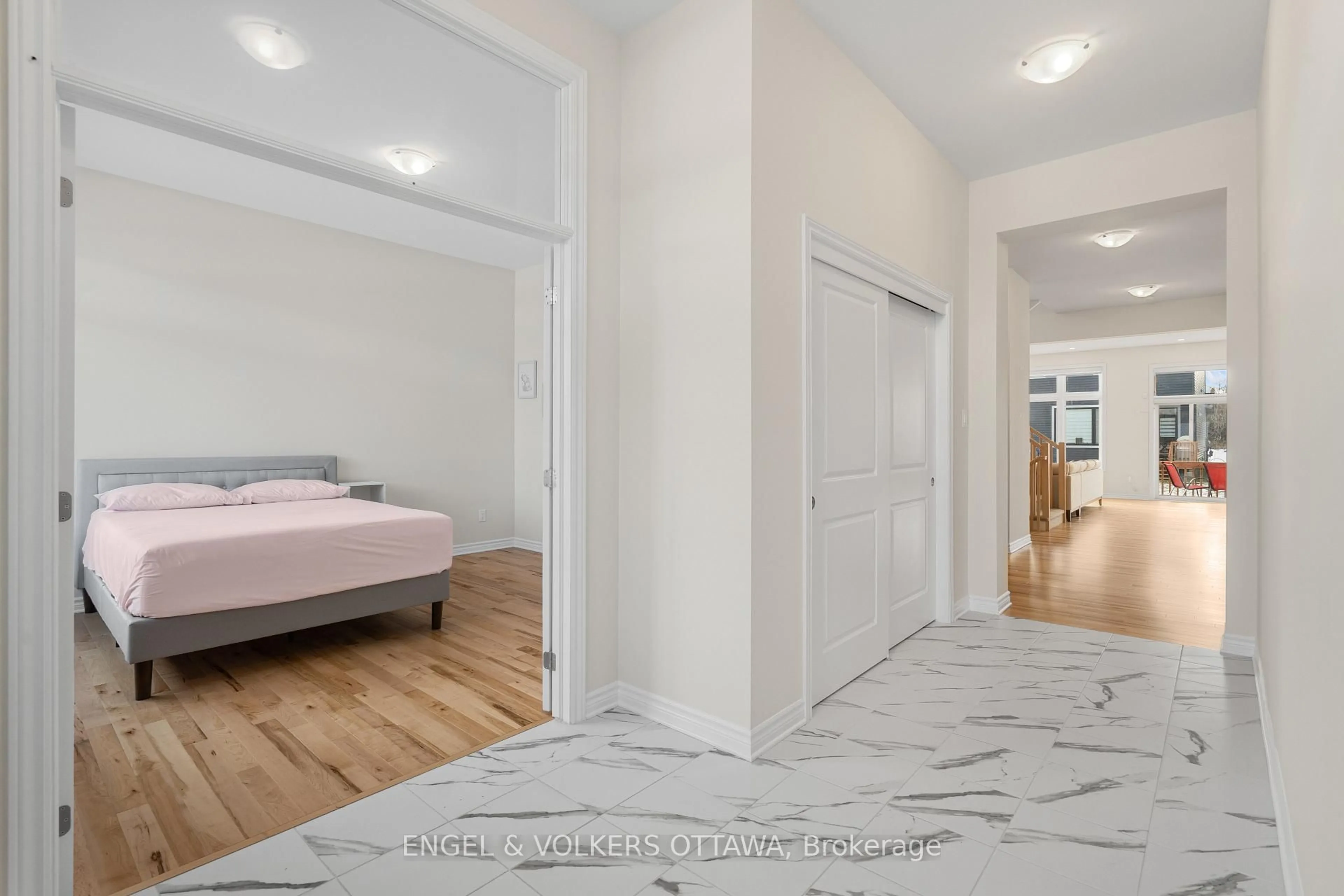 A pic of a room for 237 Kinderwood Way, North Grenville Ontario K0G 1J0