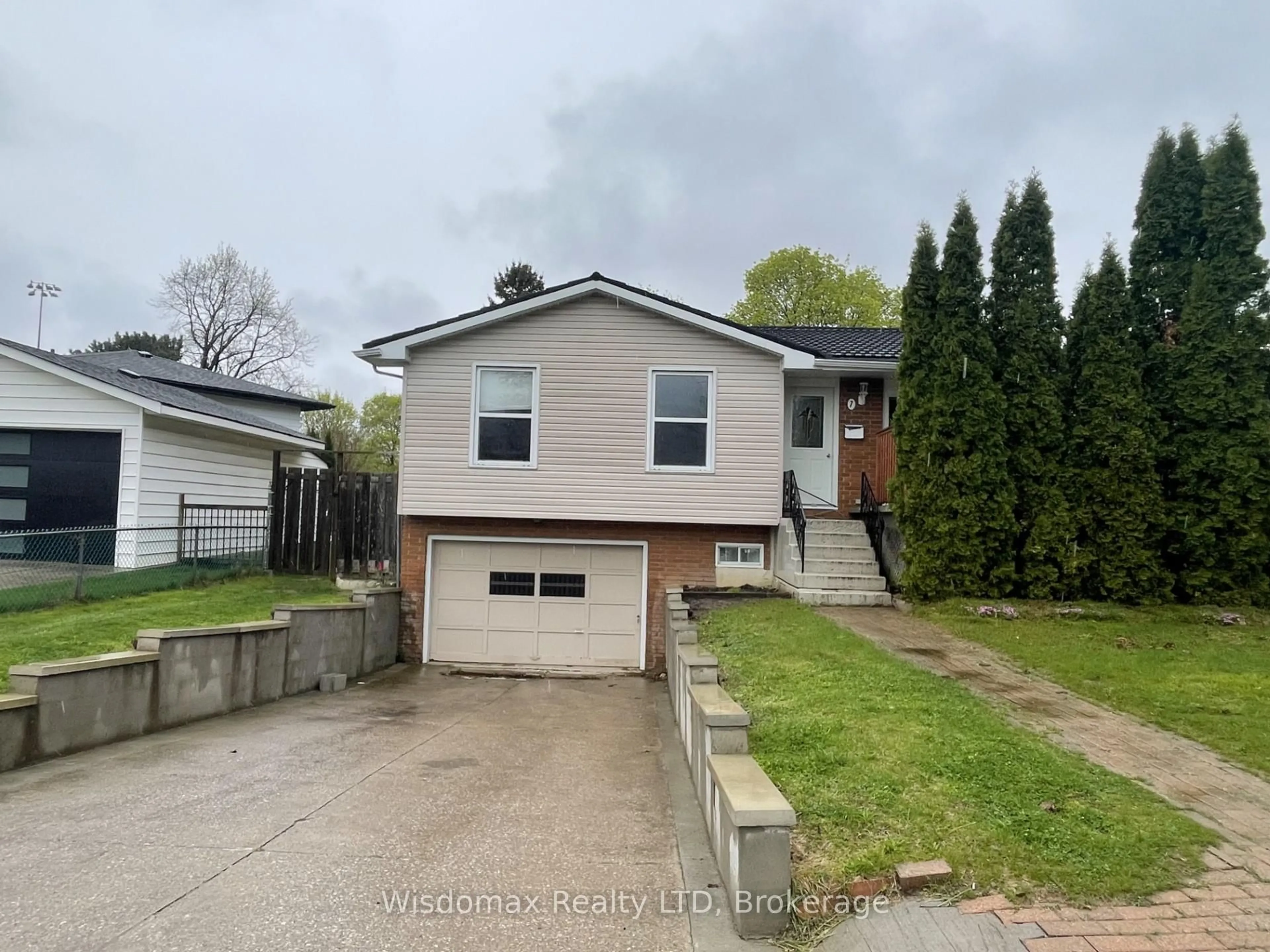 Unknown for 7 GREENMEADOW Crt, St. Catharines Ontario L2N 6Y6