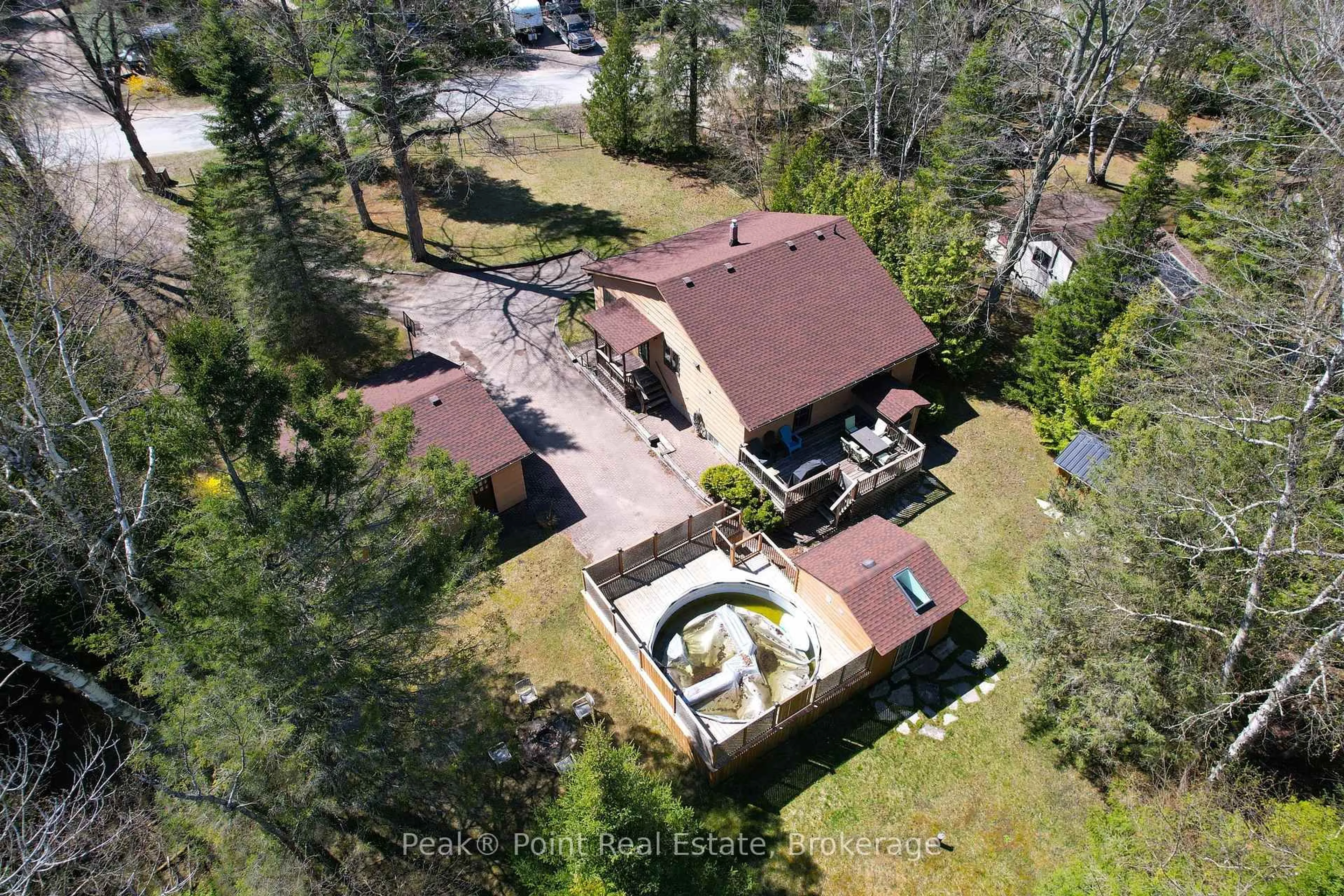 A pic from outside/outdoor area/front of a property/back of a property/a pic from drone, unknown for 1207 Sauble Falls Rd, South Bruce Peninsula Ontario N0H 2G0