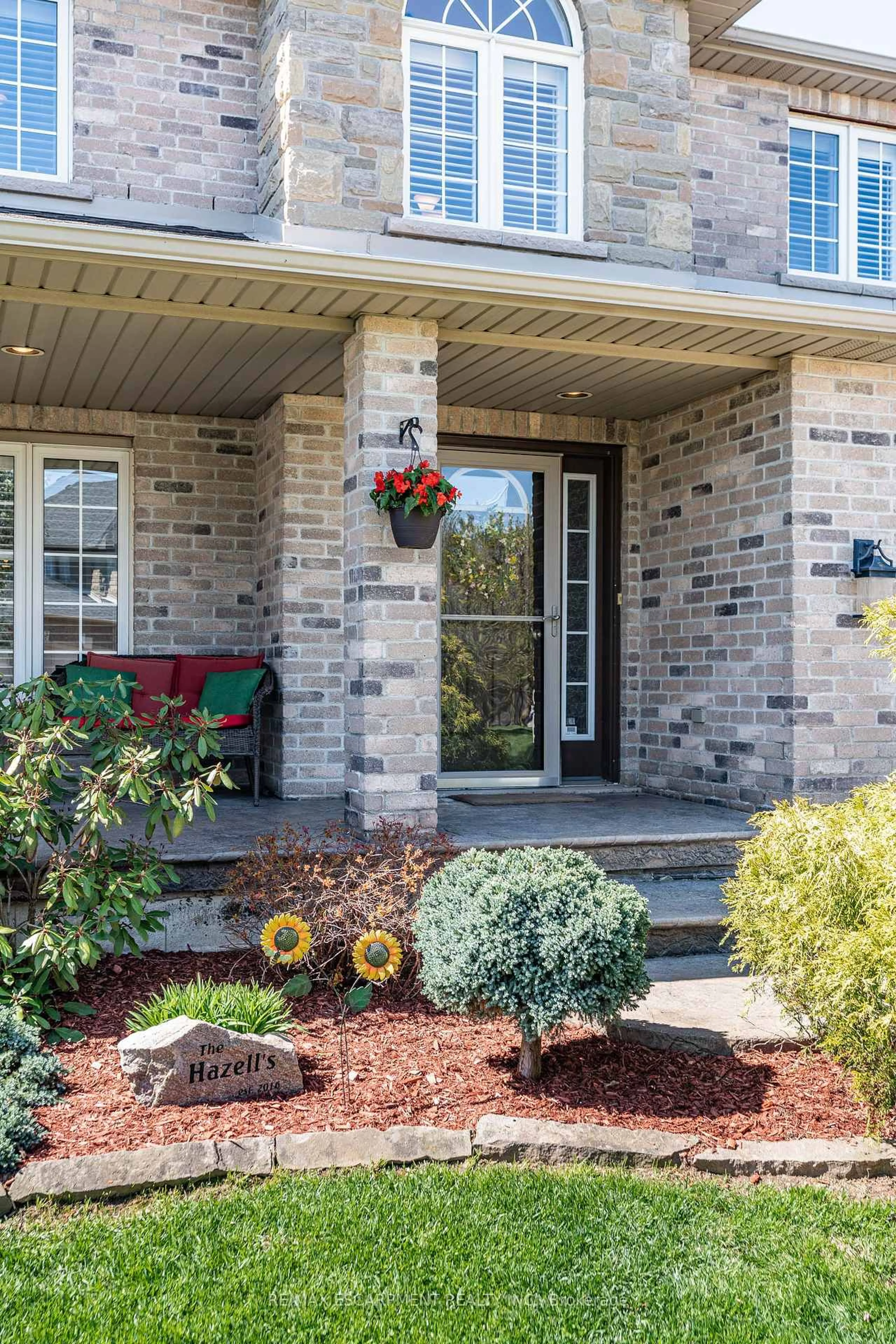 Home with brick exterior material, street for 28 Edgecroft Cres, Hamilton Ontario L8J 3Y6