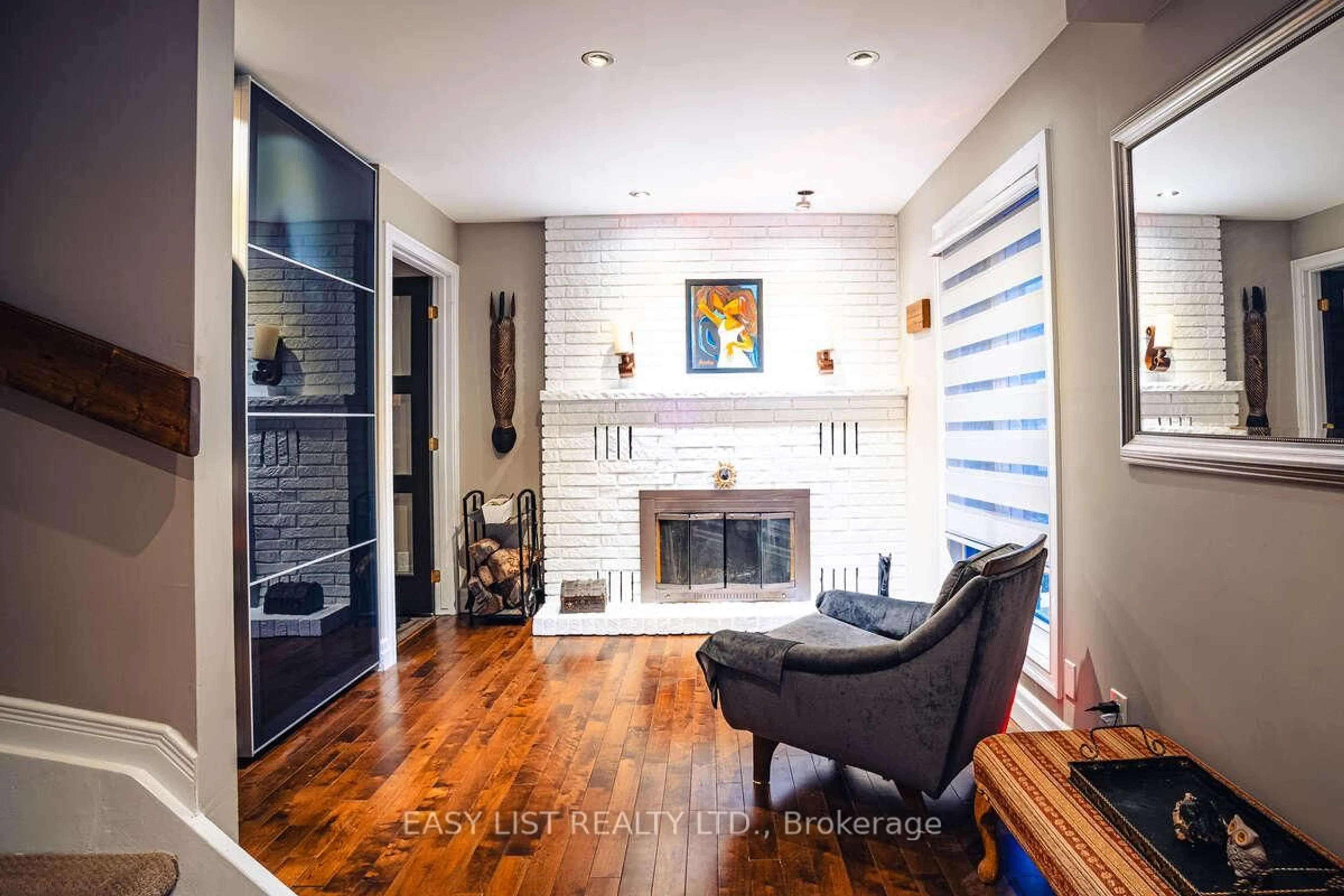 Living room with furniture, unknown for 1119 St Jacques St, Clarence-Rockland Ontario K4K 1B4