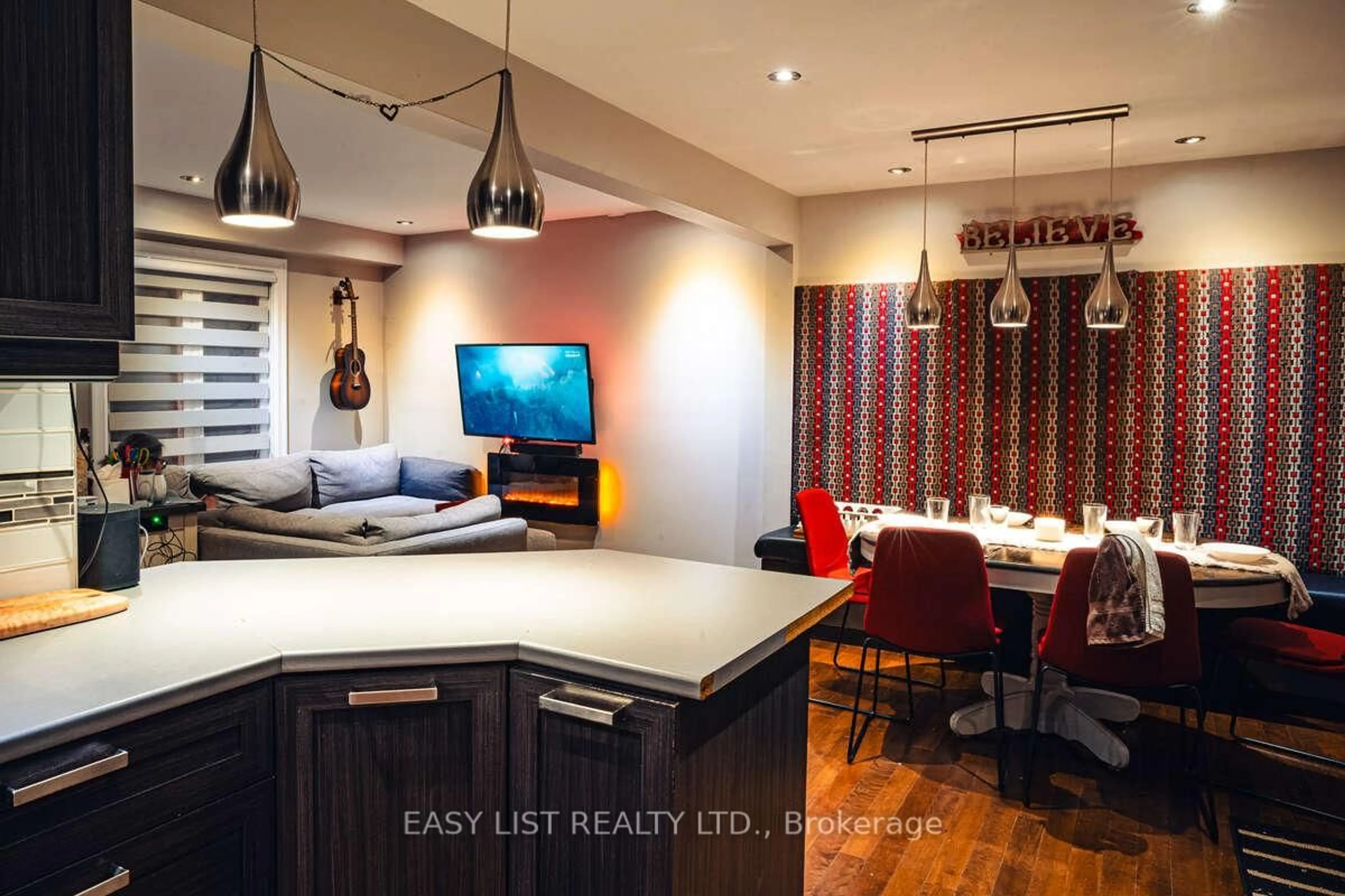Contemporary kitchen, unknown for 1119 St Jacques St, Clarence-Rockland Ontario K4K 1B4