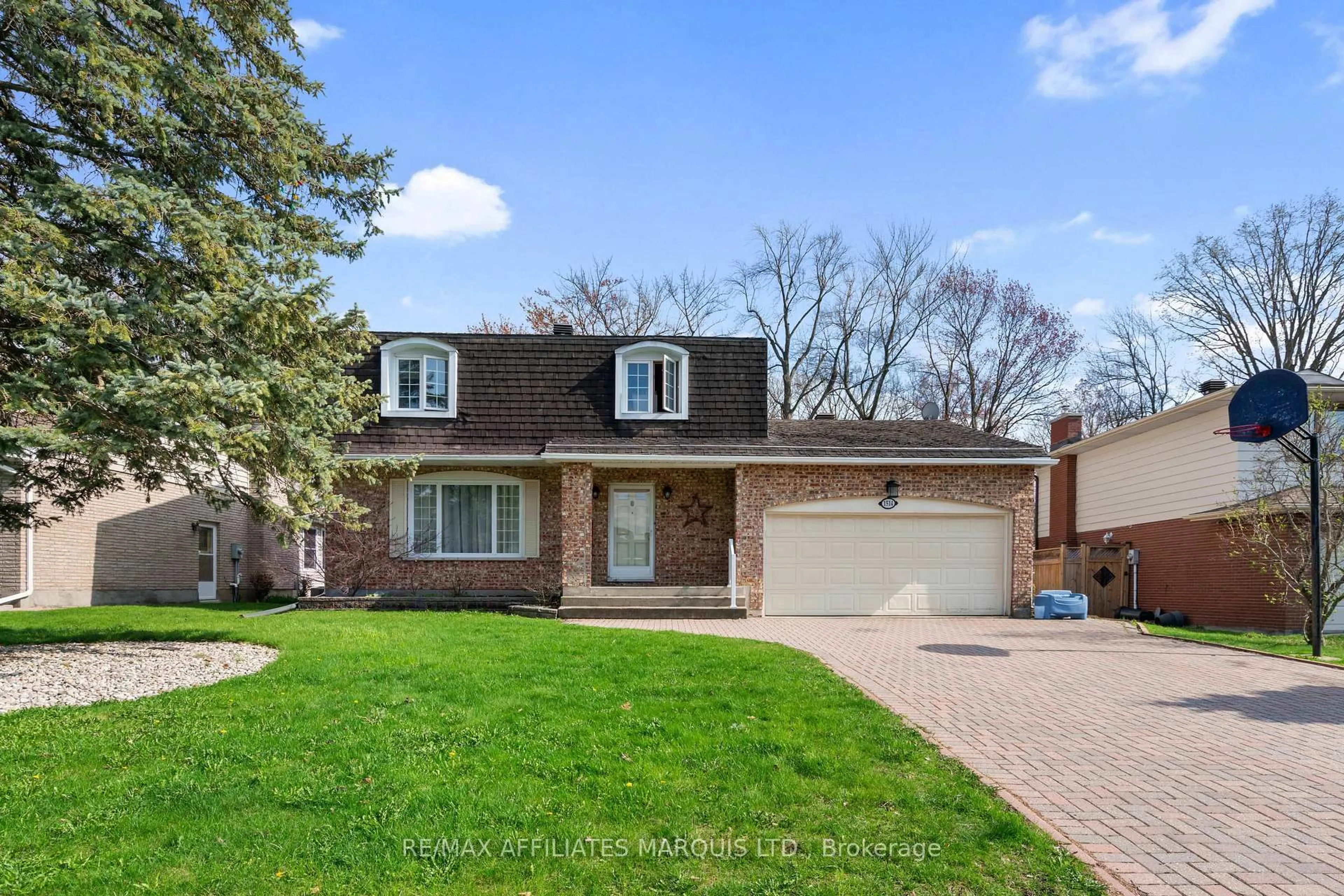 Home with brick exterior material, street for 1514 Catherine St, Cornwall Ontario K6J 5B8